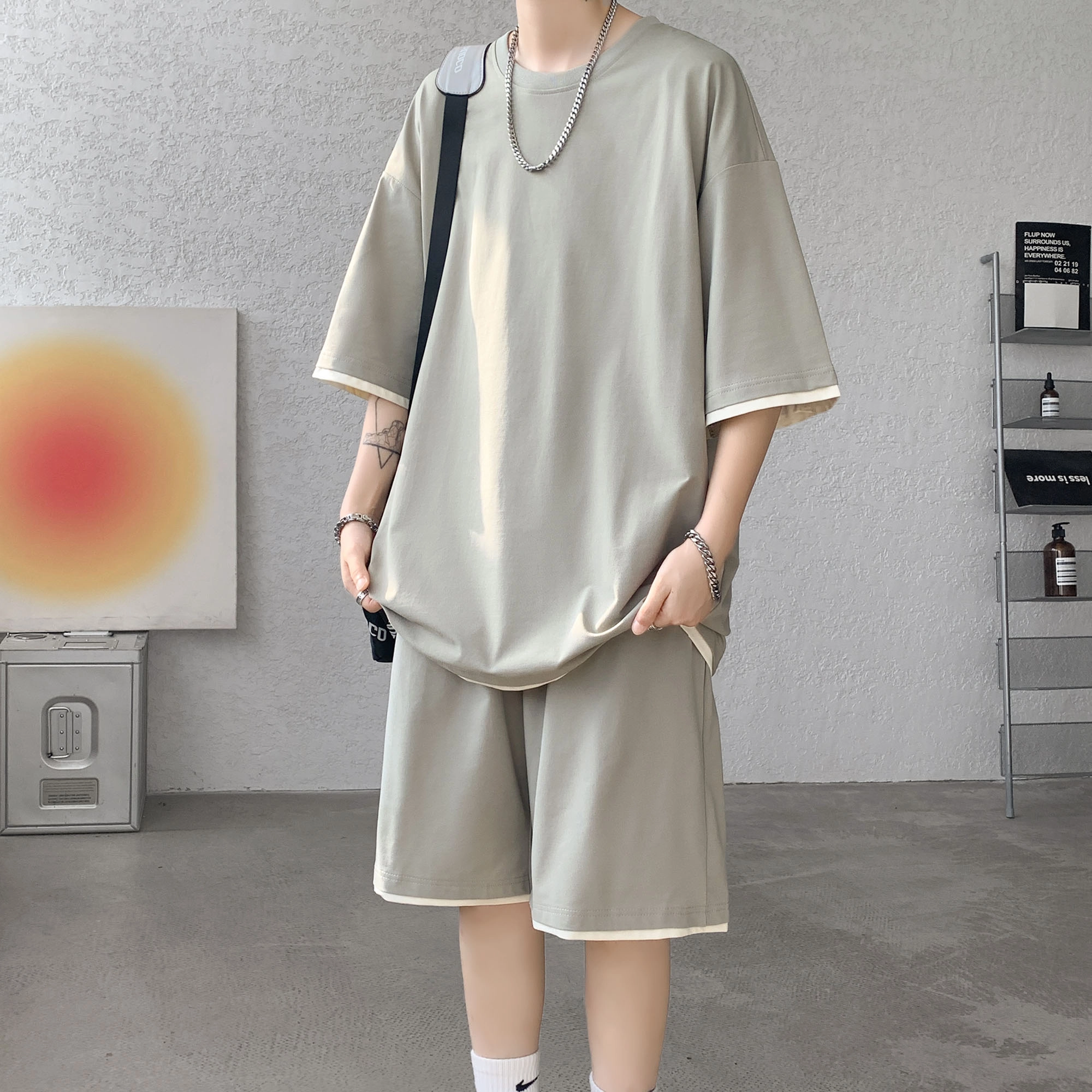 URBAN AUTHENTIC T