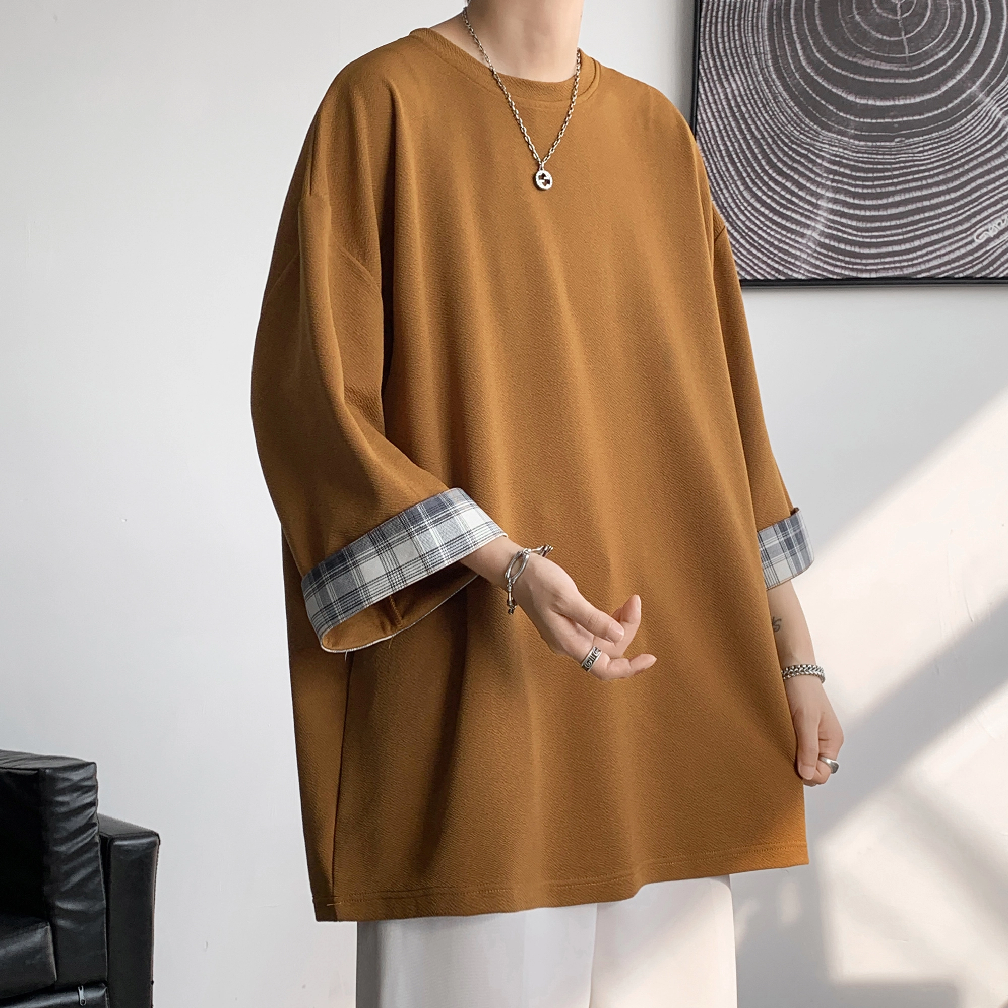 URBAN AUTHENTIC T