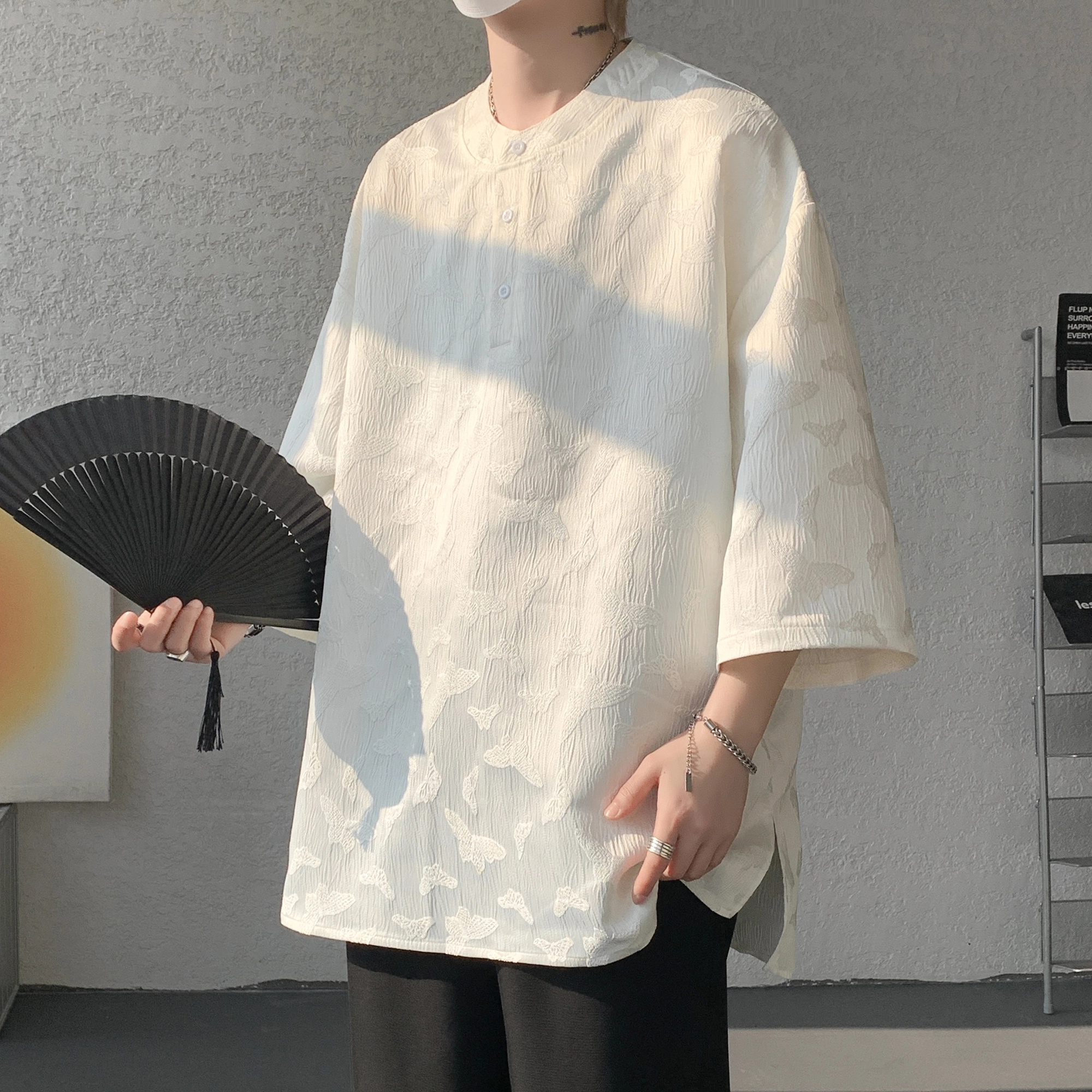 URBAN AUTHENTIC T