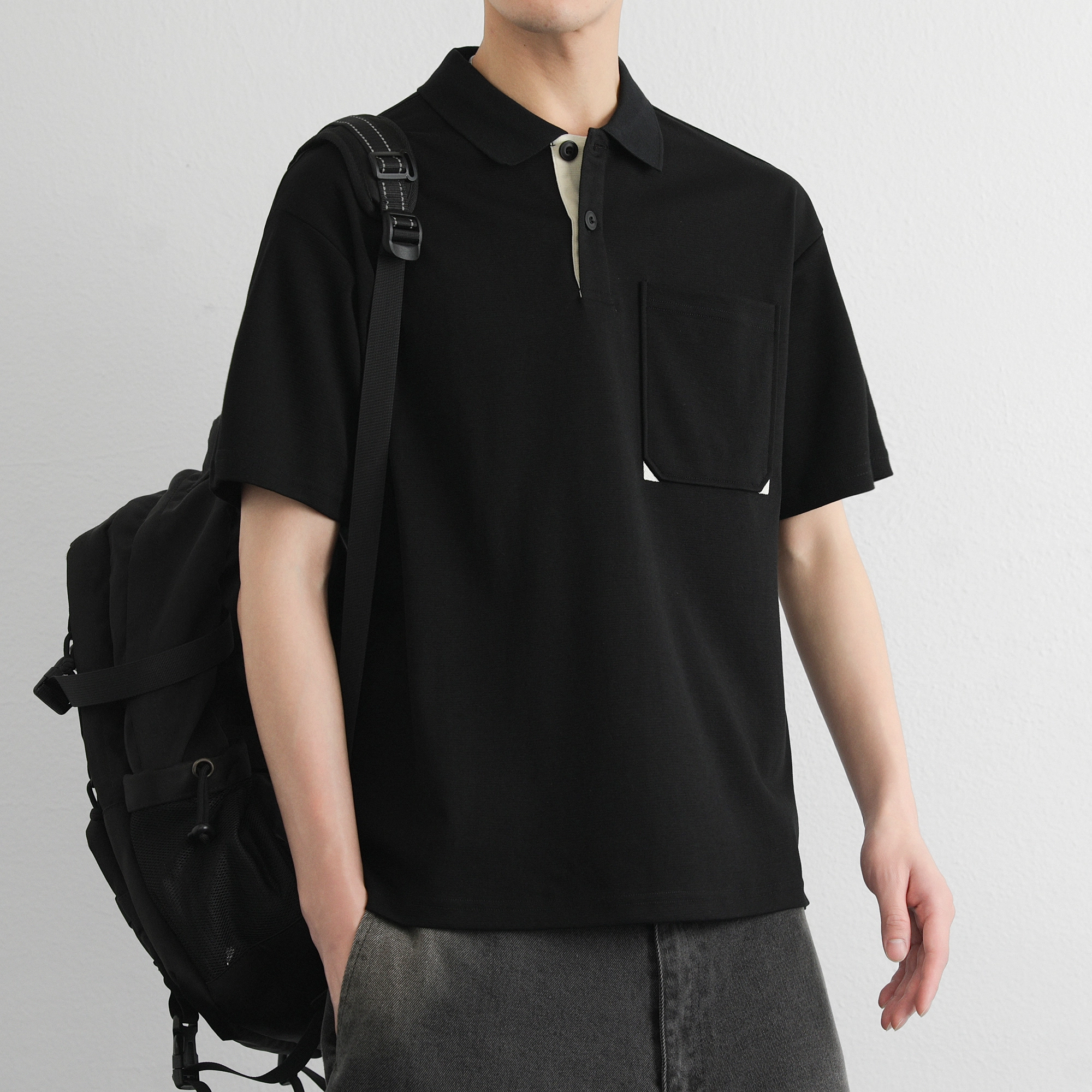 URBAN AUTHENTIC T