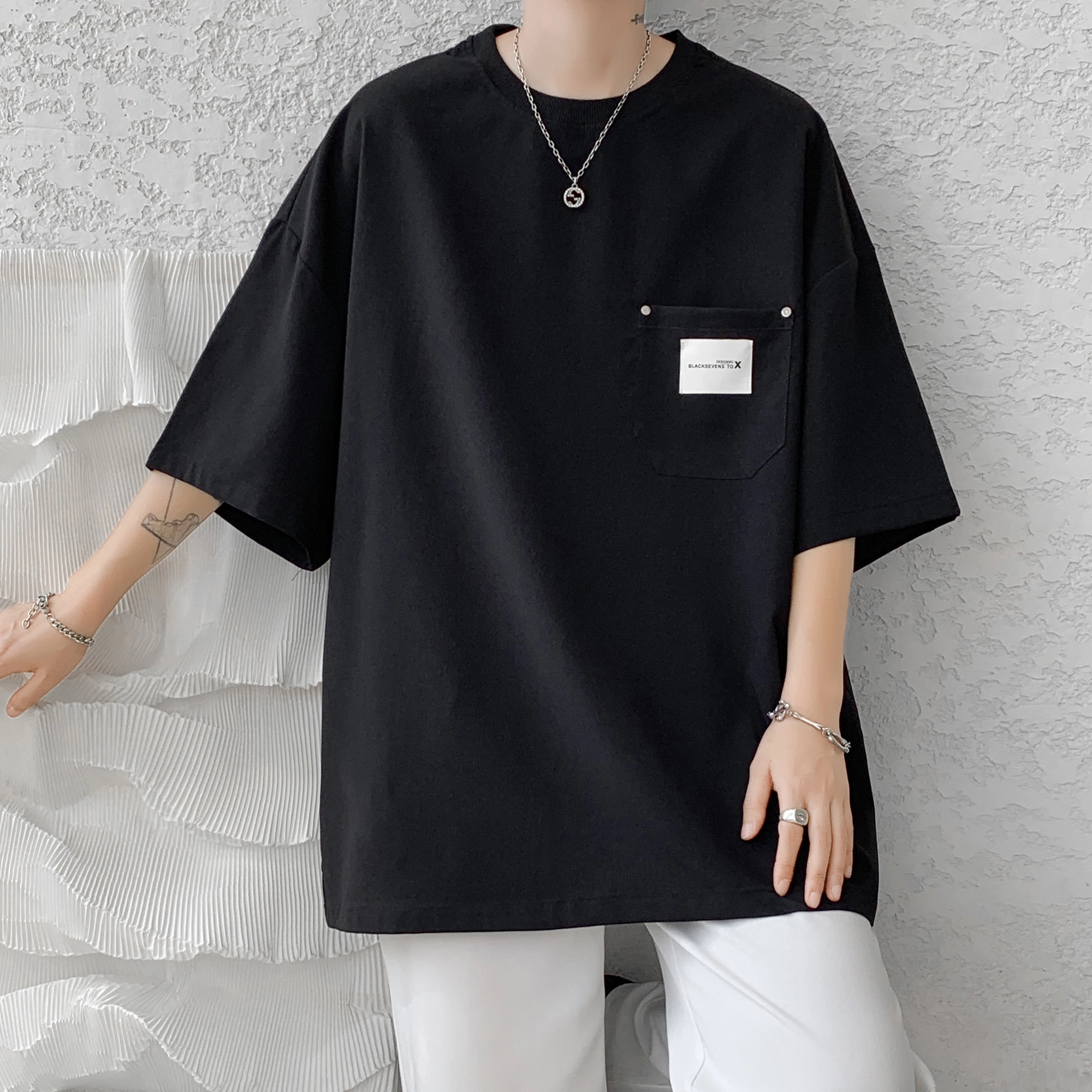 URBAN AUTHENTIC T