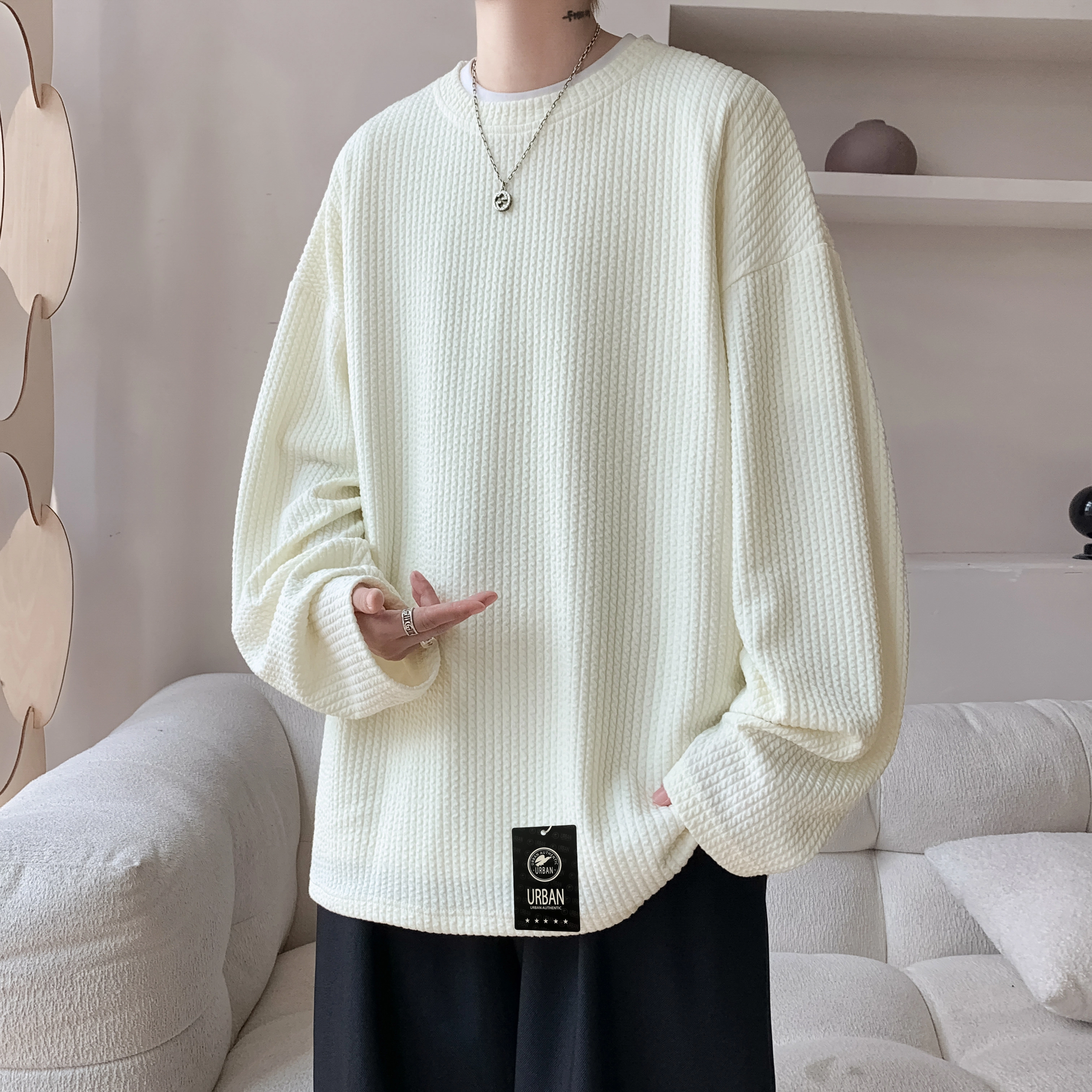 URBAN AUTHENTIC T