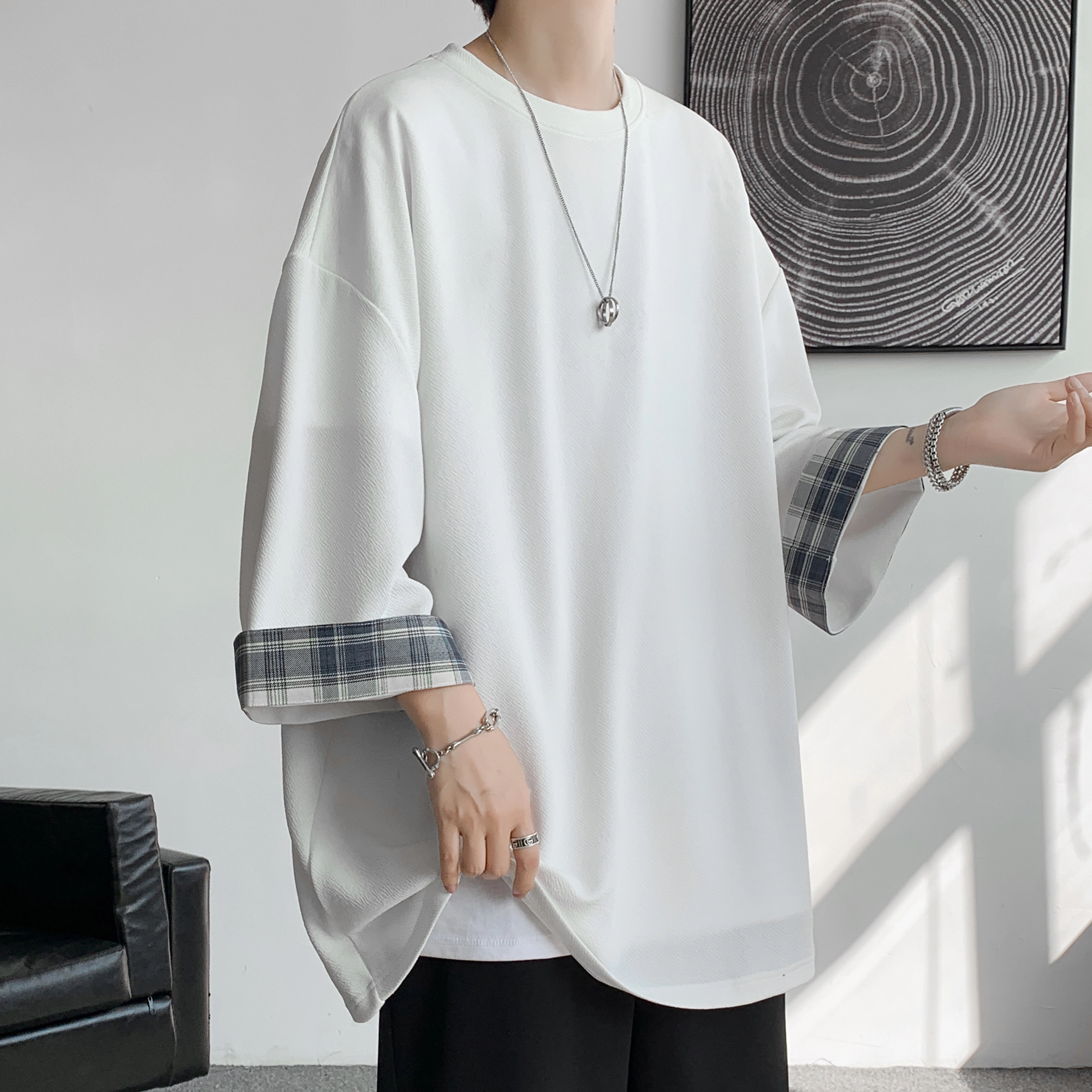 URBAN AUTHENTIC T