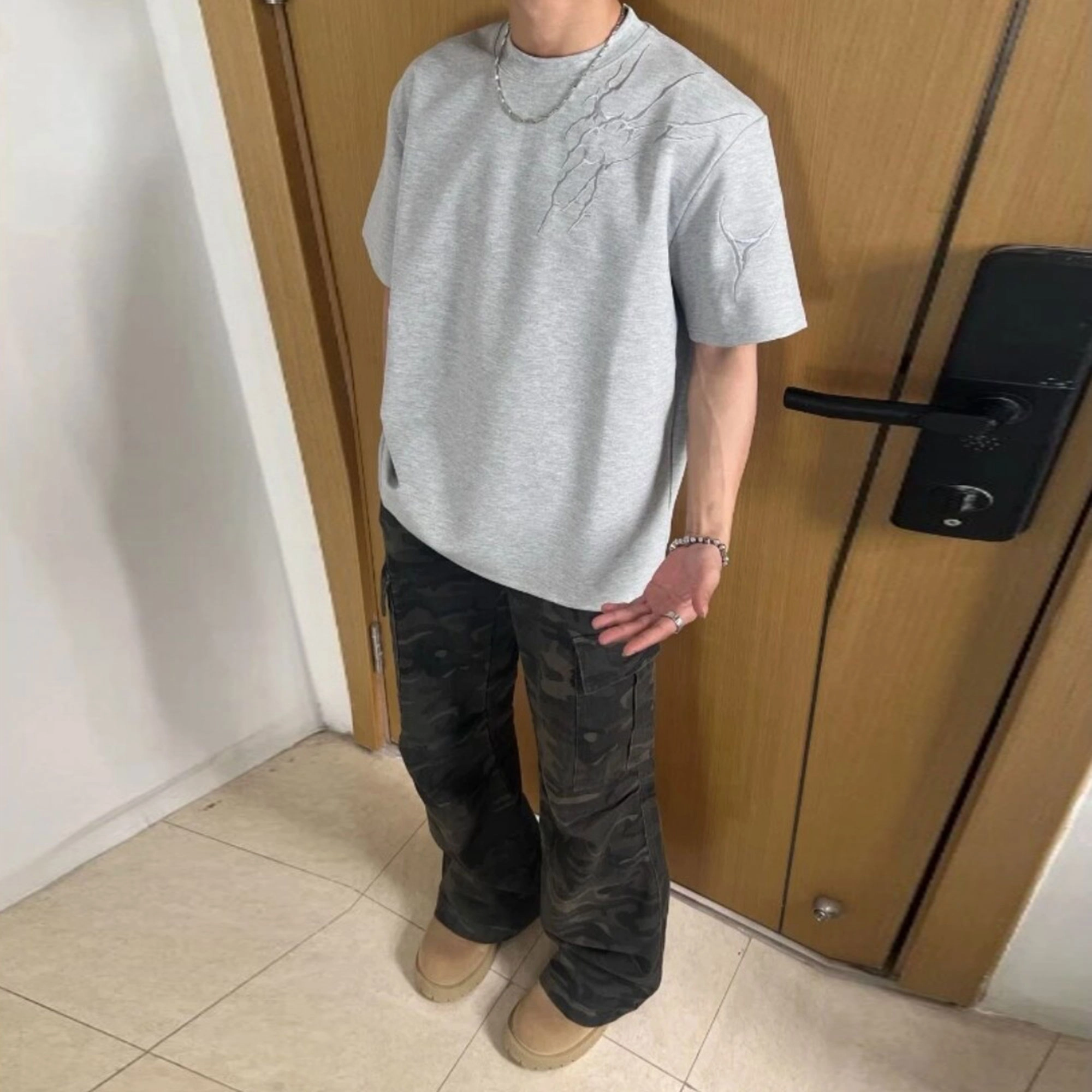 URBAN AUTHENTIC T