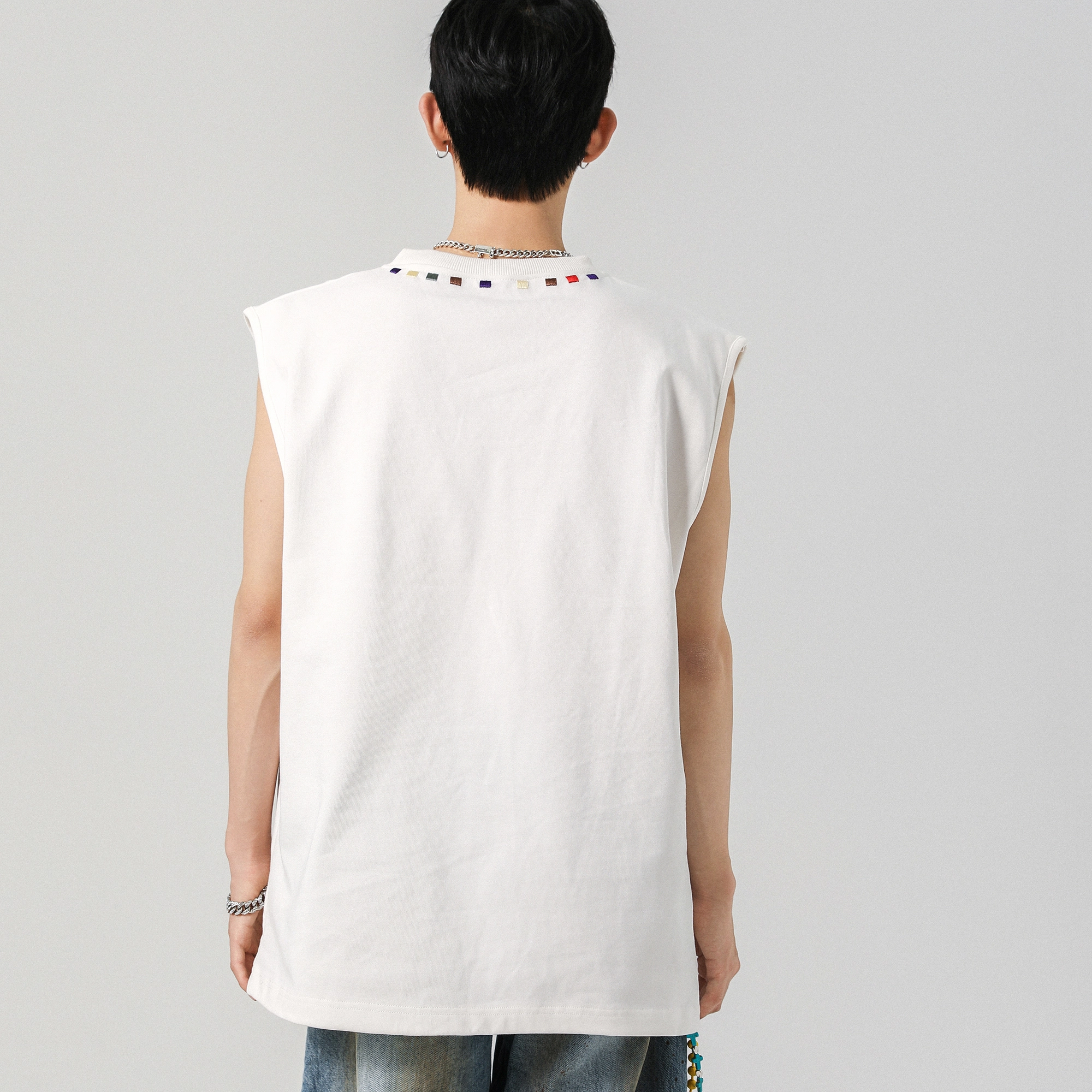 URBAN AUTHENTIC T