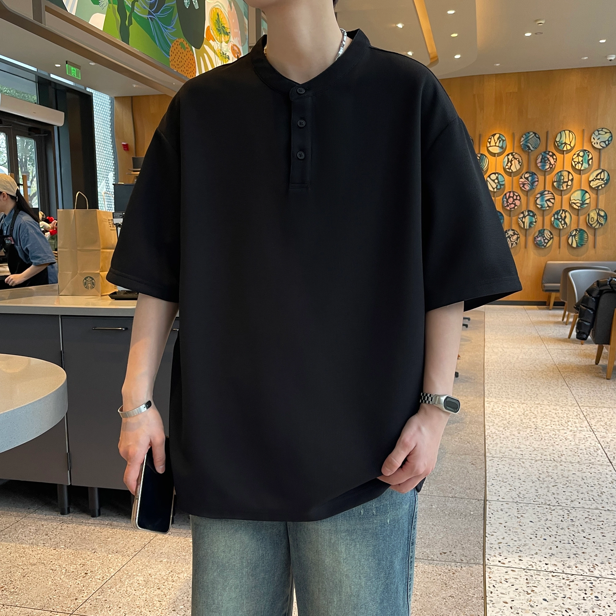URBAN AUTHENTIC T