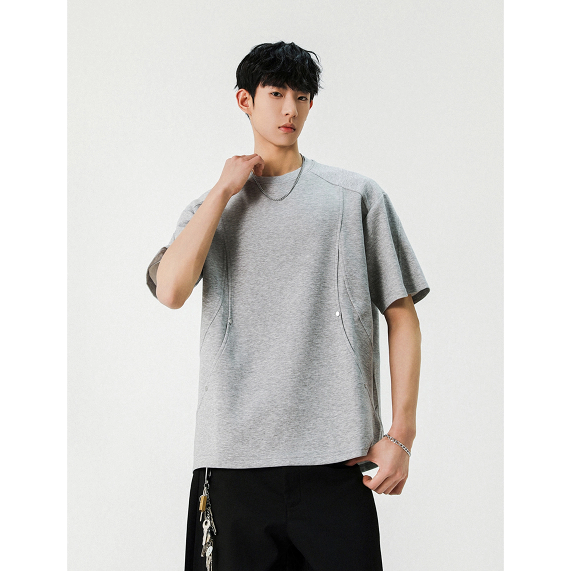 URBAN AUTHENTIC T