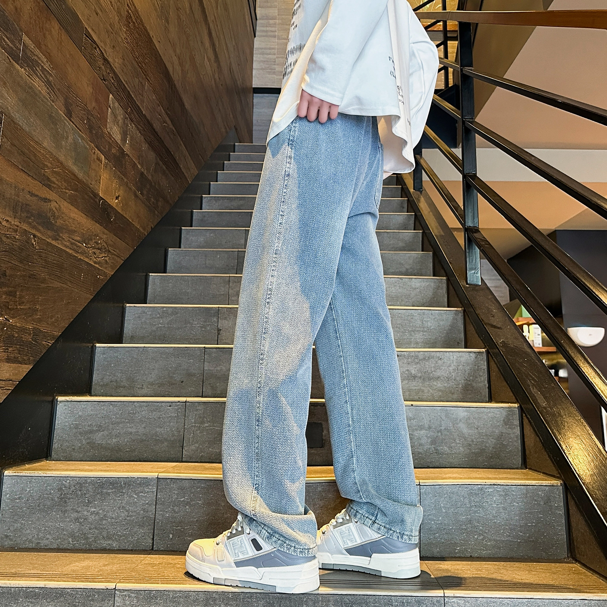 URBAN AUTHENTIC