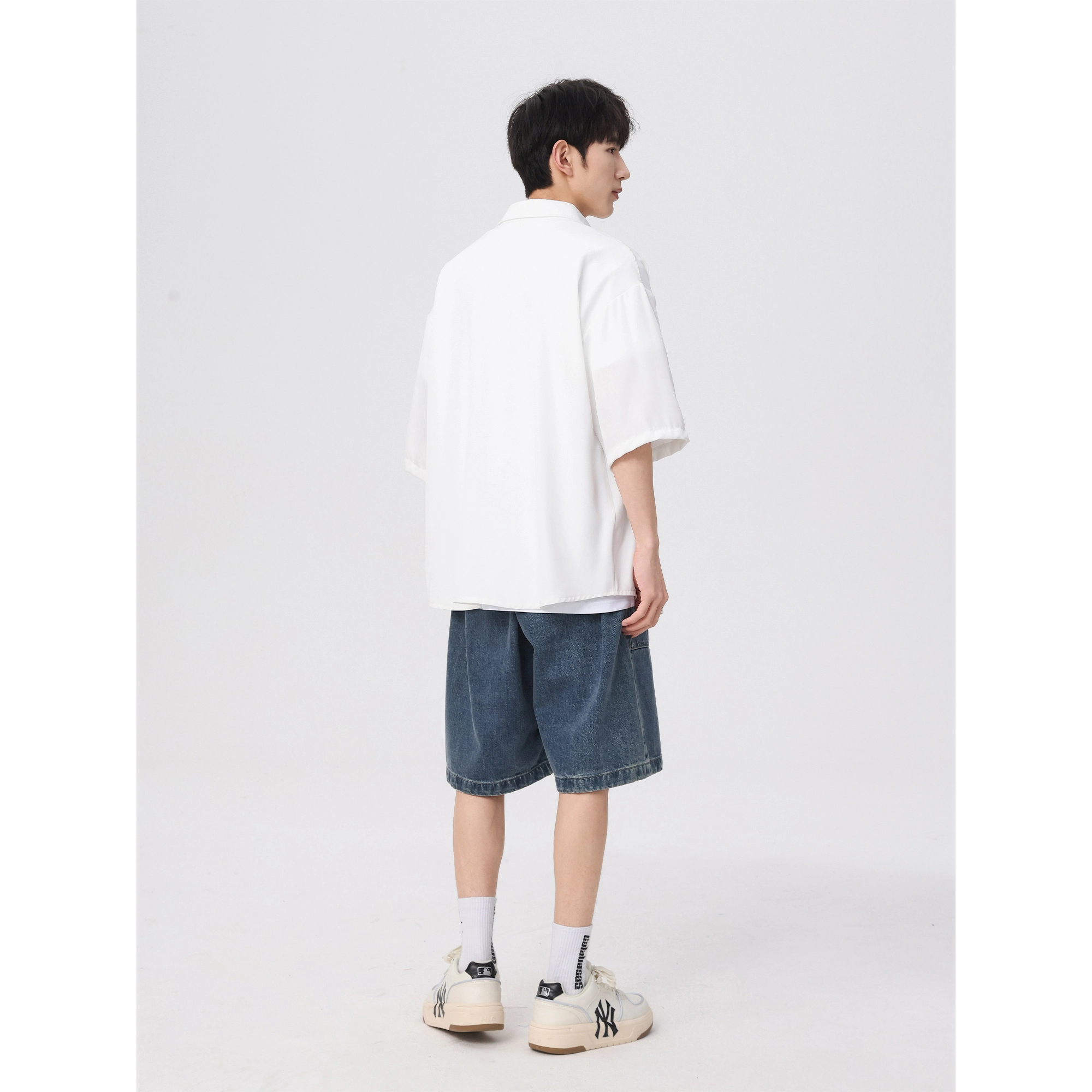 URBAN AUTHENTIC