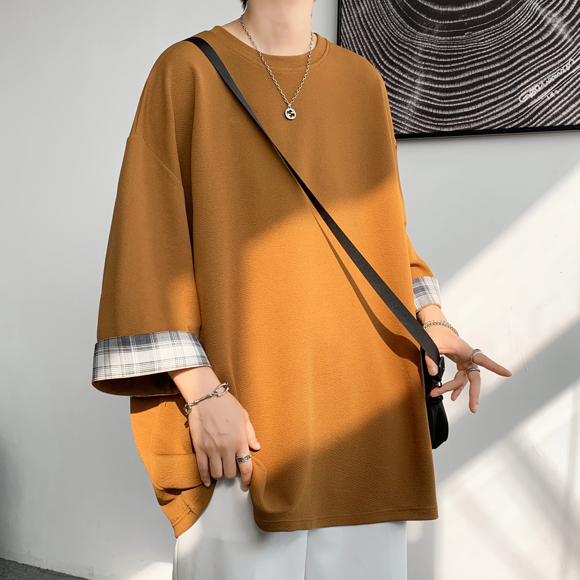 URBAN AUTHENTIC T