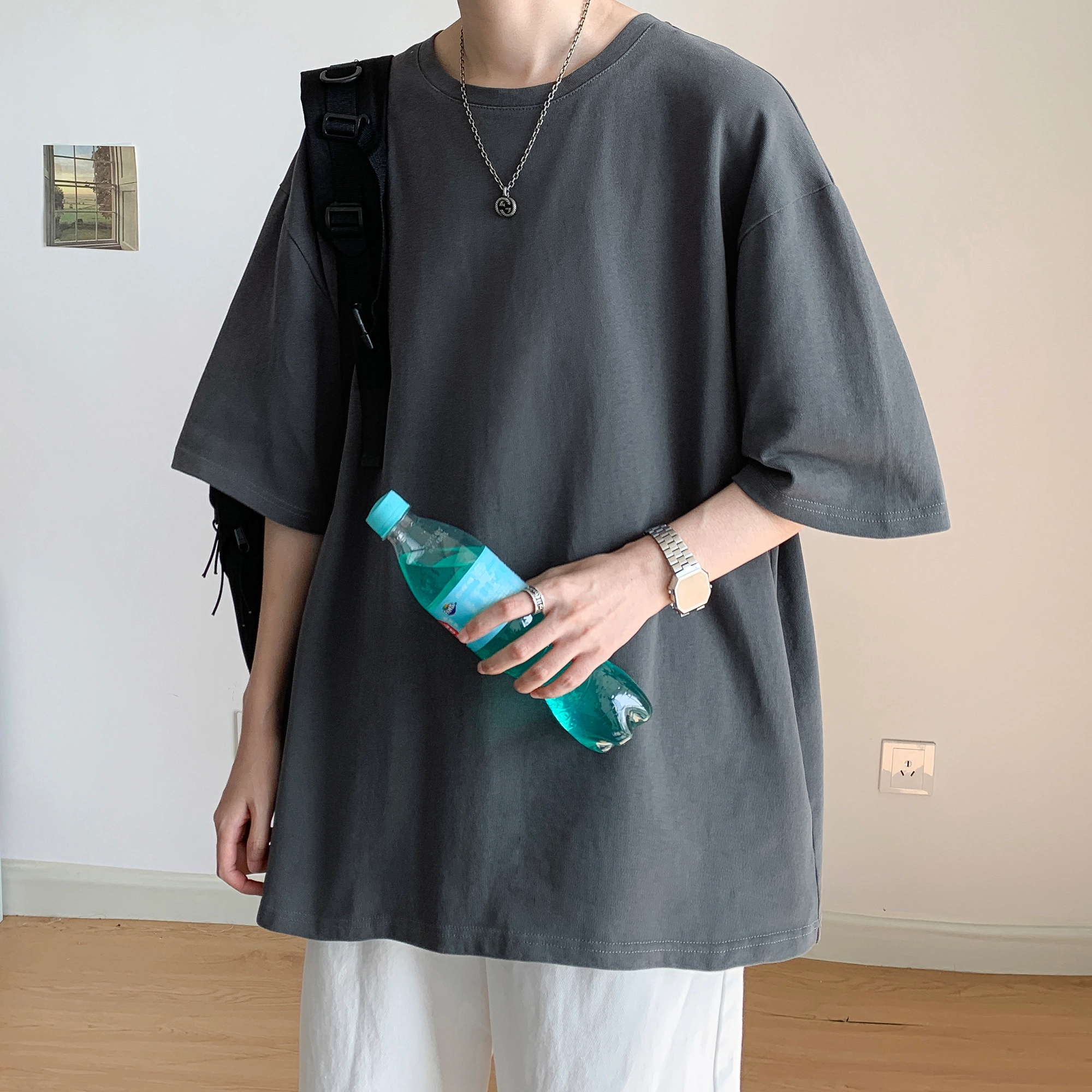 URBAN AUTHENTIC T