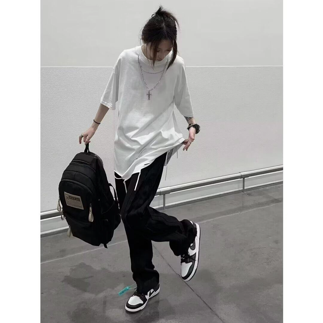 URBAN AUTHENTIC T