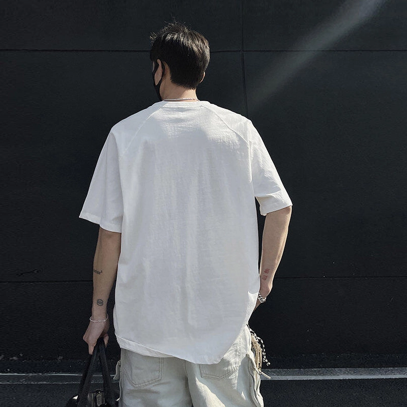 URBAN AUTHENTIC T