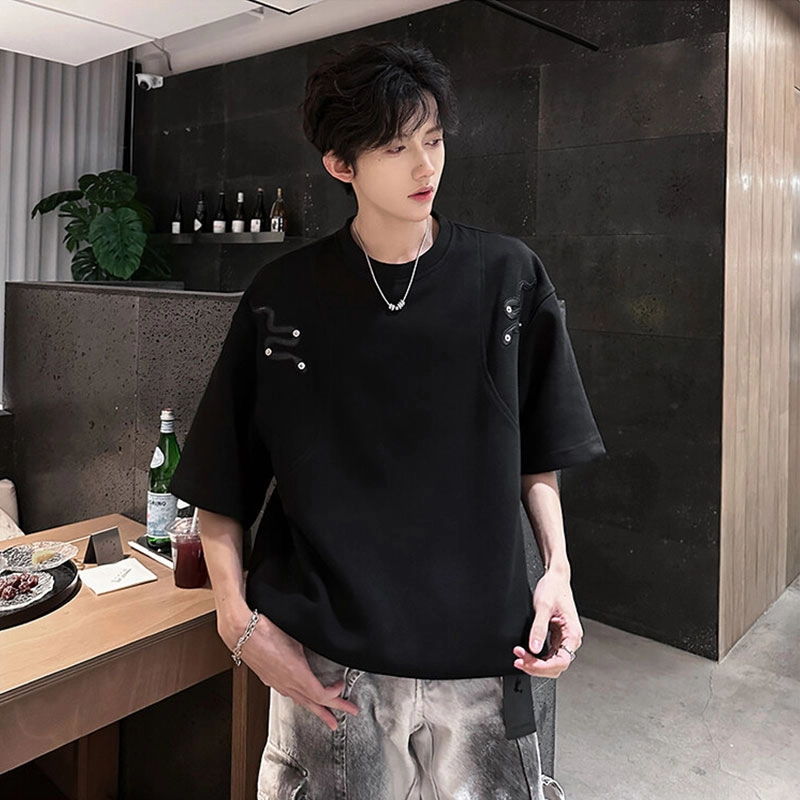 URBAN AUTHENTIC T