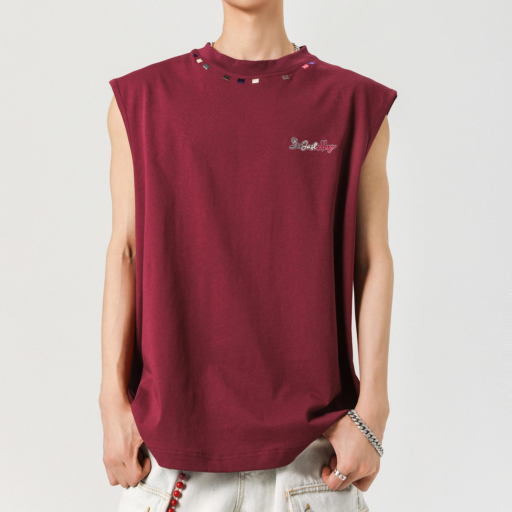 URBAN AUTHENTIC T