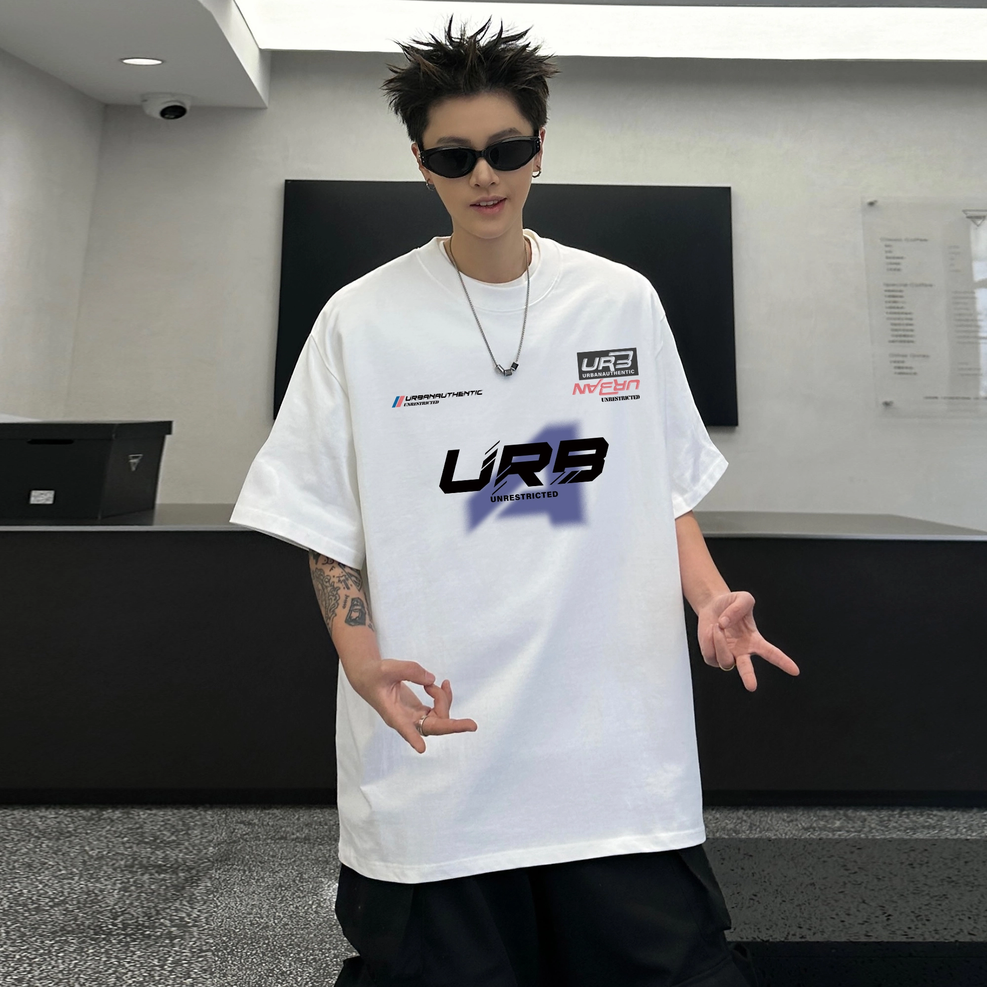 URBAN AUTHENTIC logoT