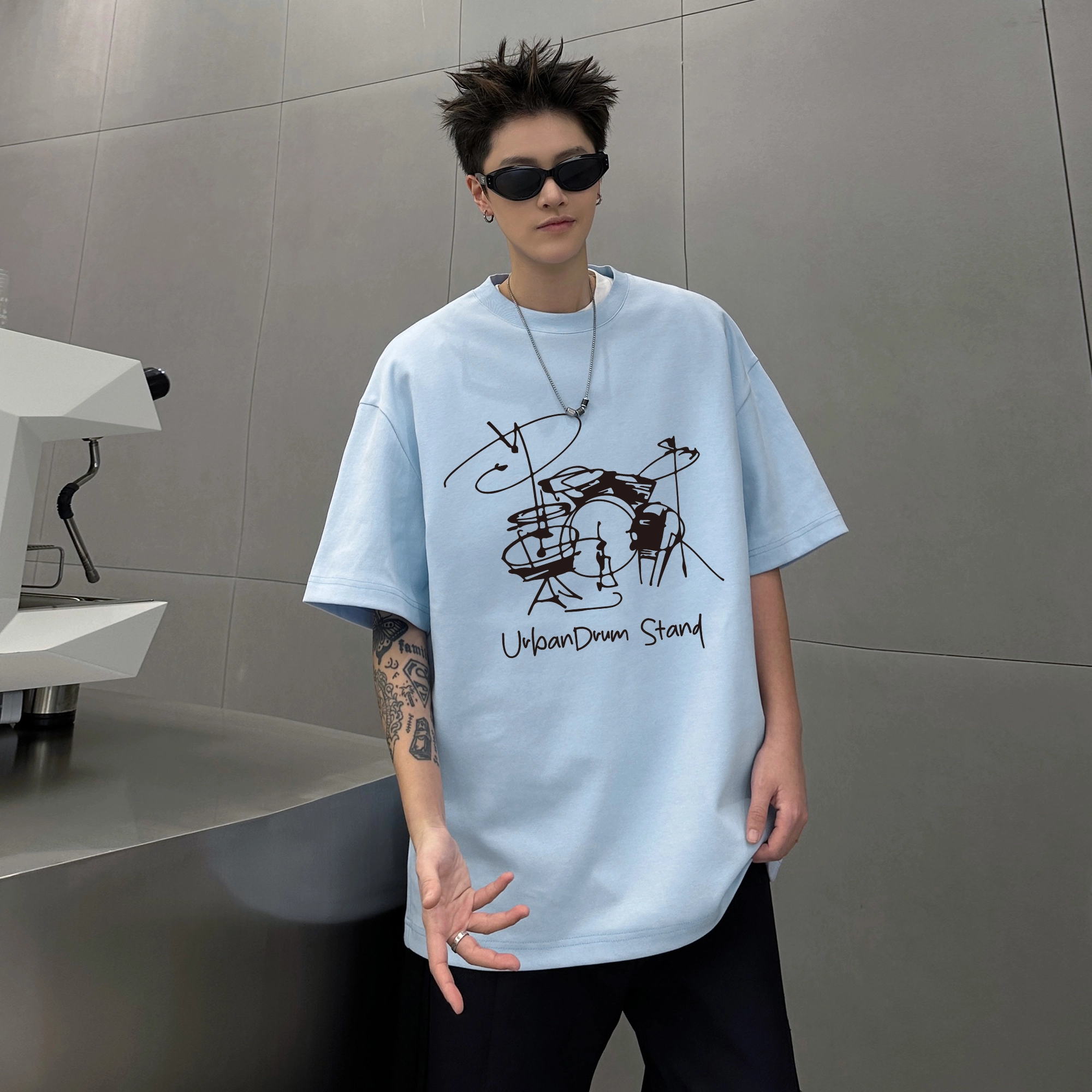 URBAN AUTHENTIC T