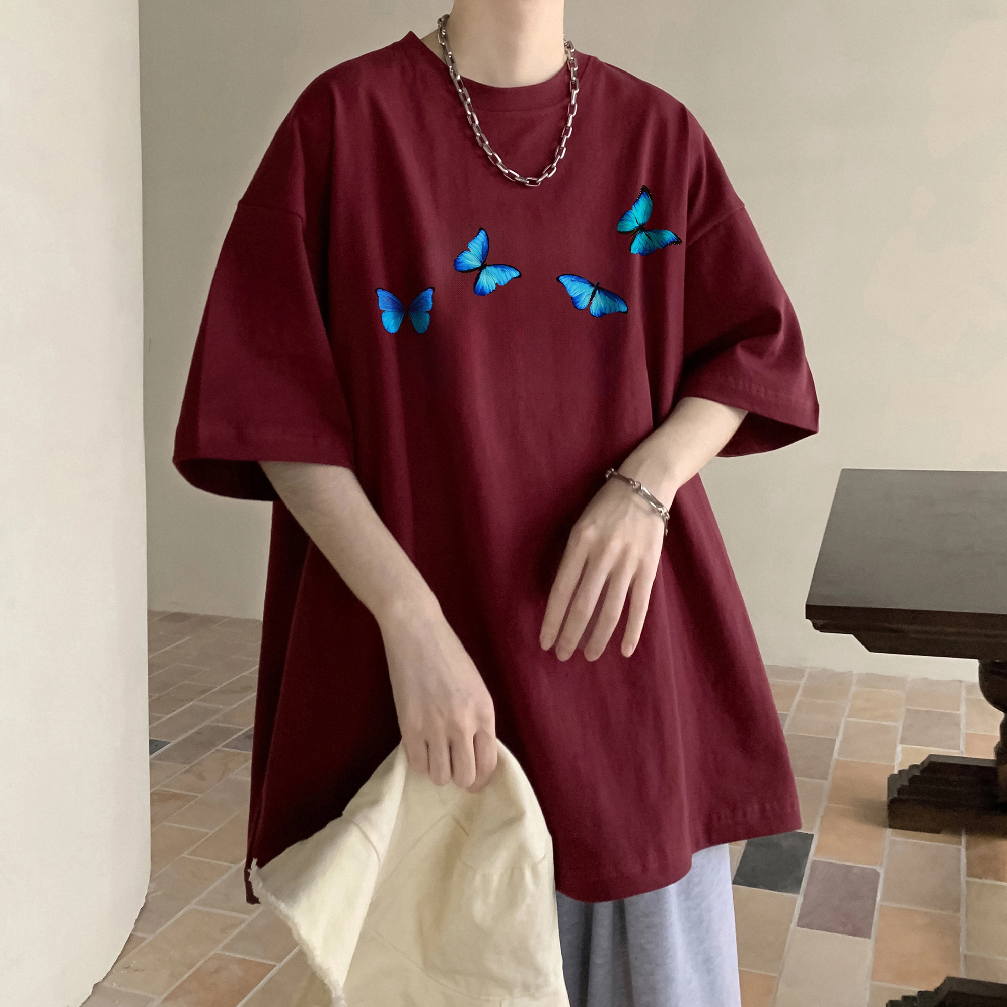 URBAN AUTHENTIC T