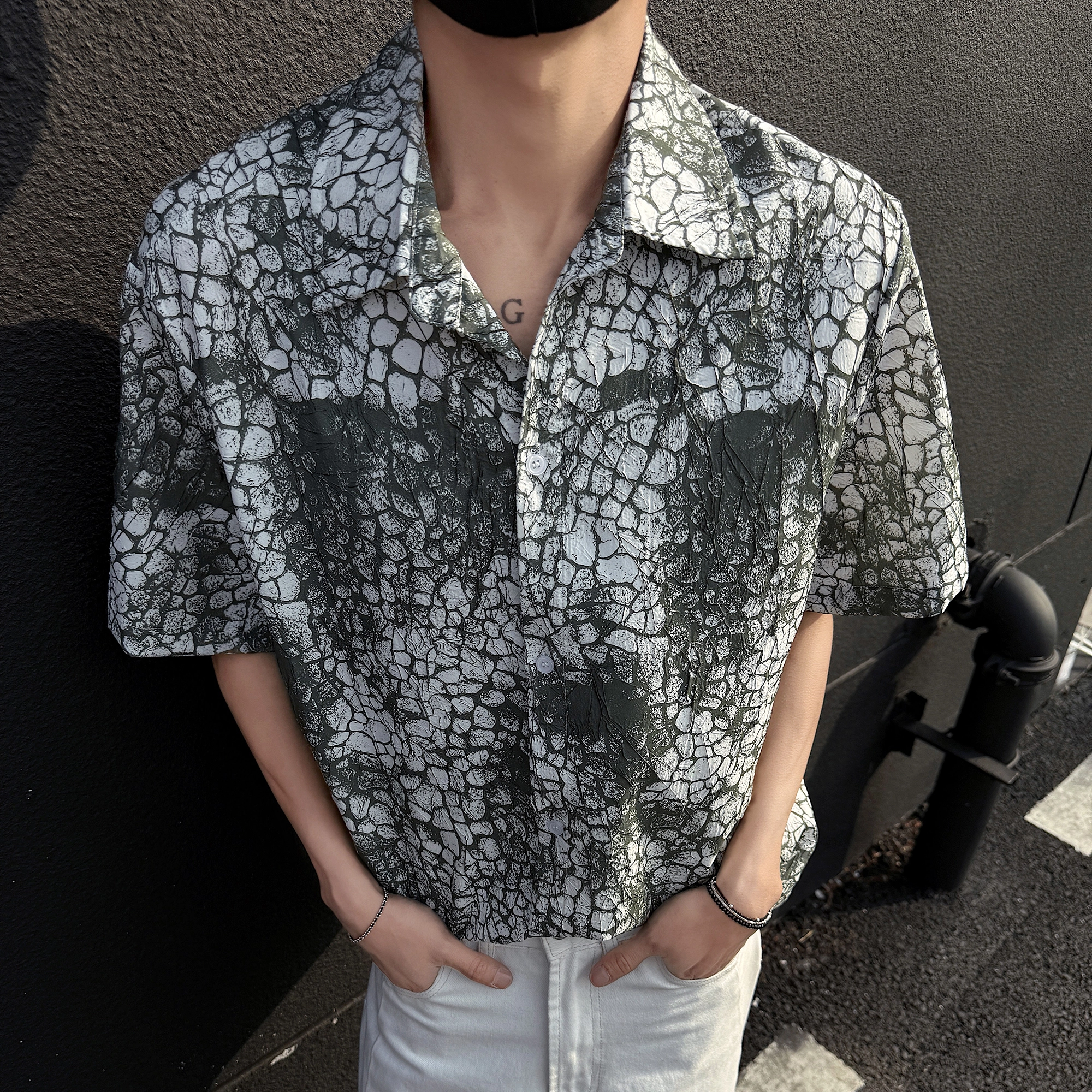 URBAN AUTHENTIC