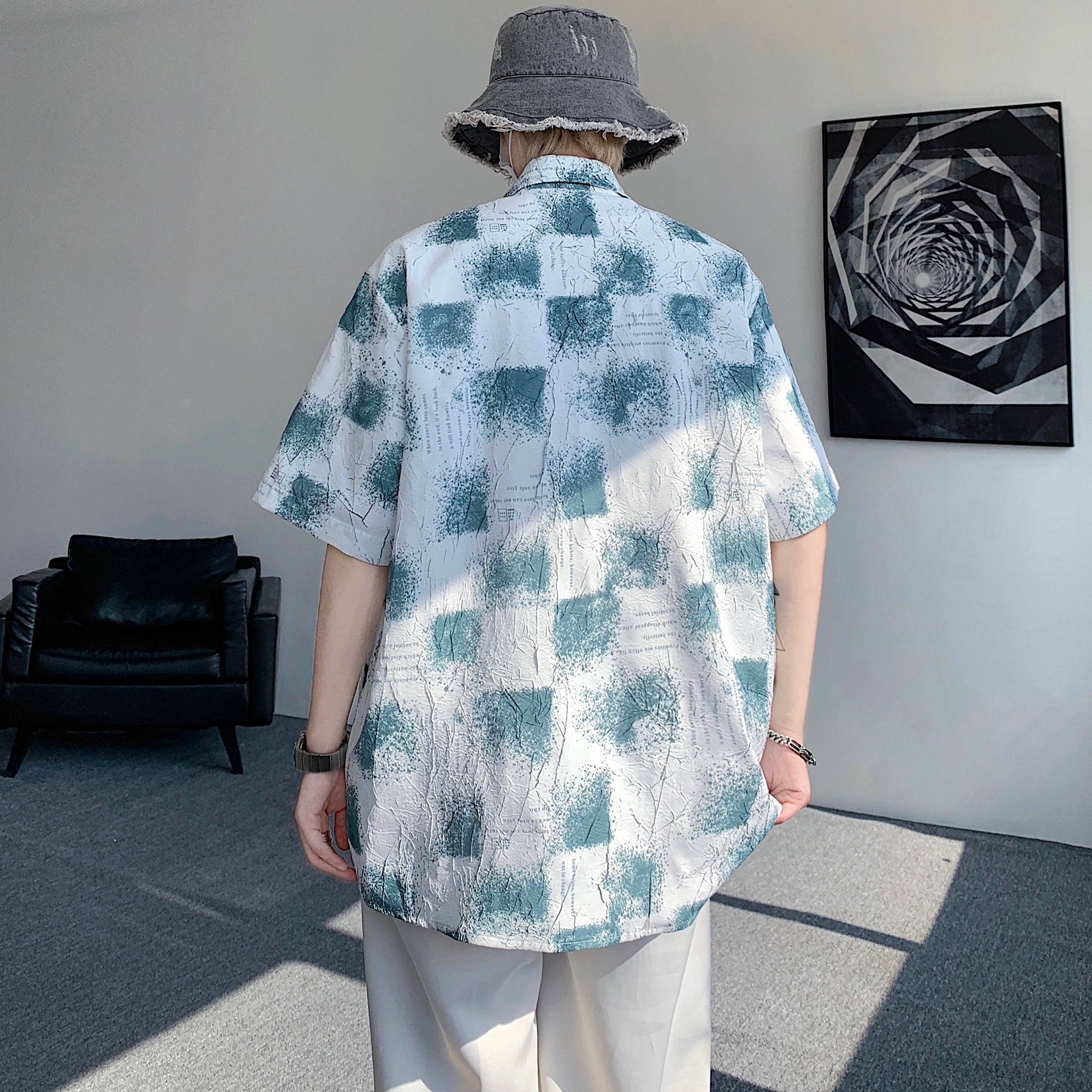 URBAN AUTHENTIC