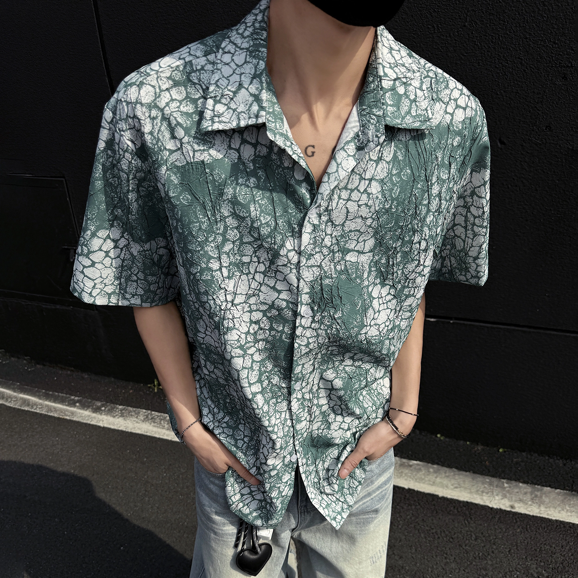URBAN AUTHENTIC