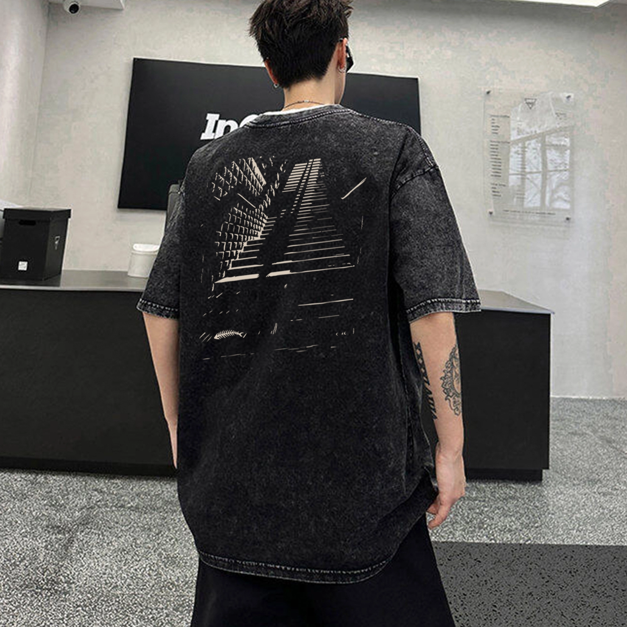 URBAN AUTHENTIC T