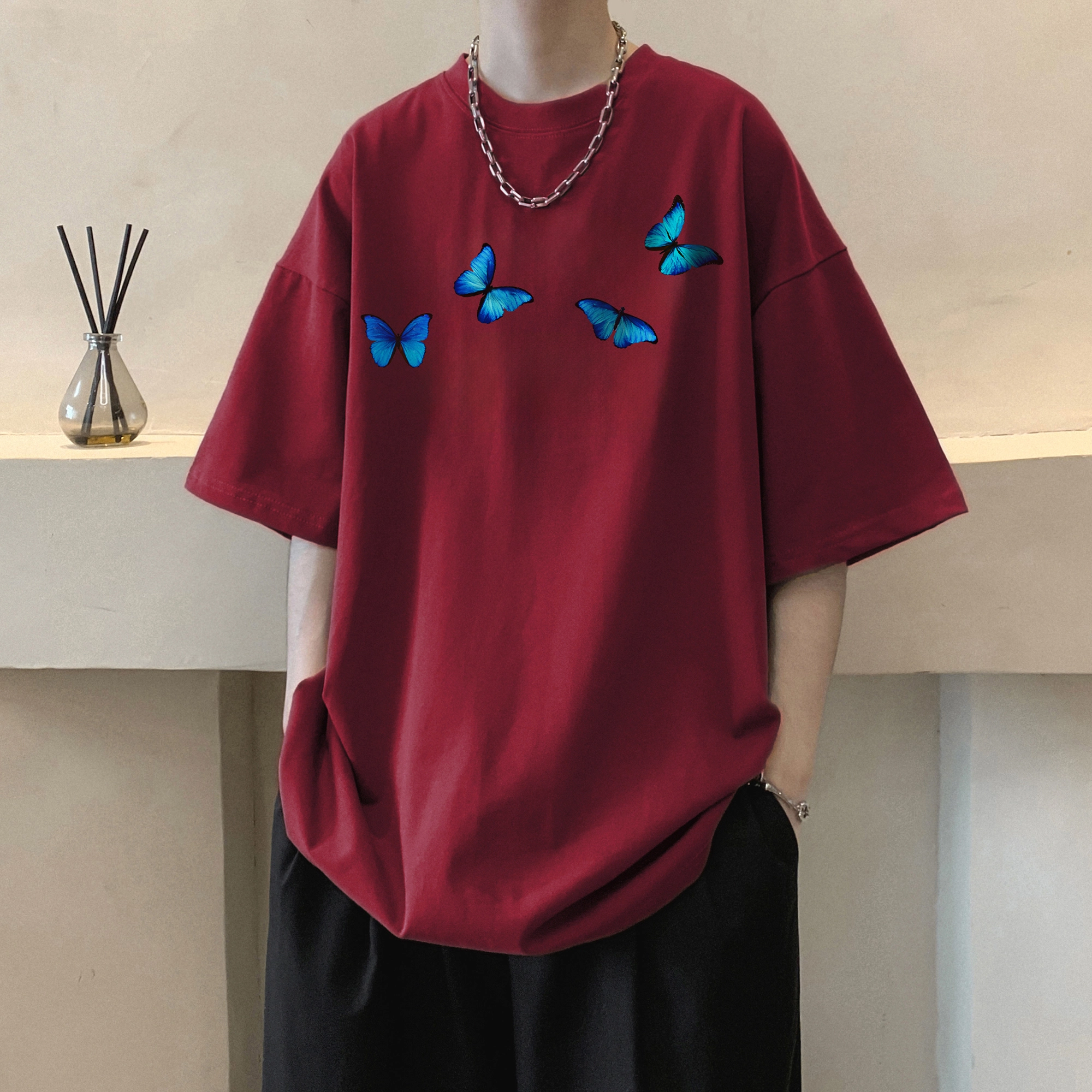 URBAN AUTHENTIC T