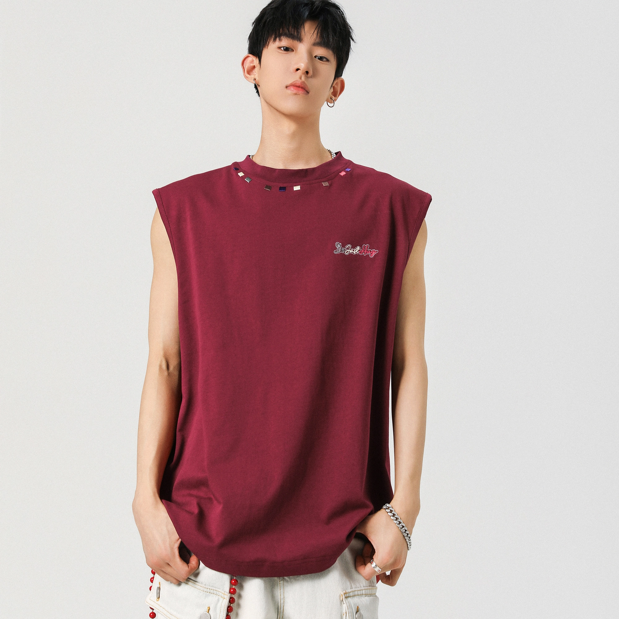 URBAN AUTHENTIC T