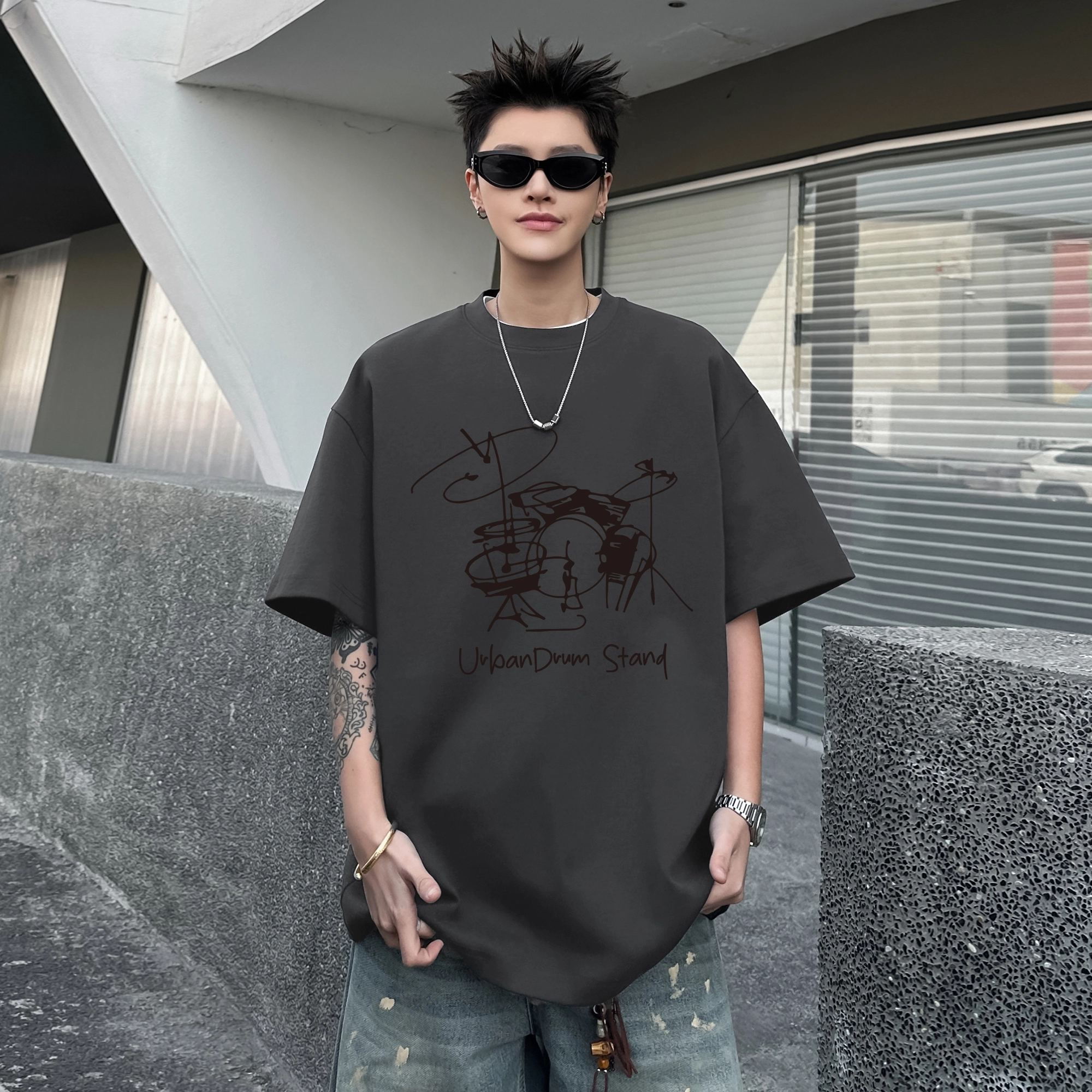 URBAN AUTHENTIC T