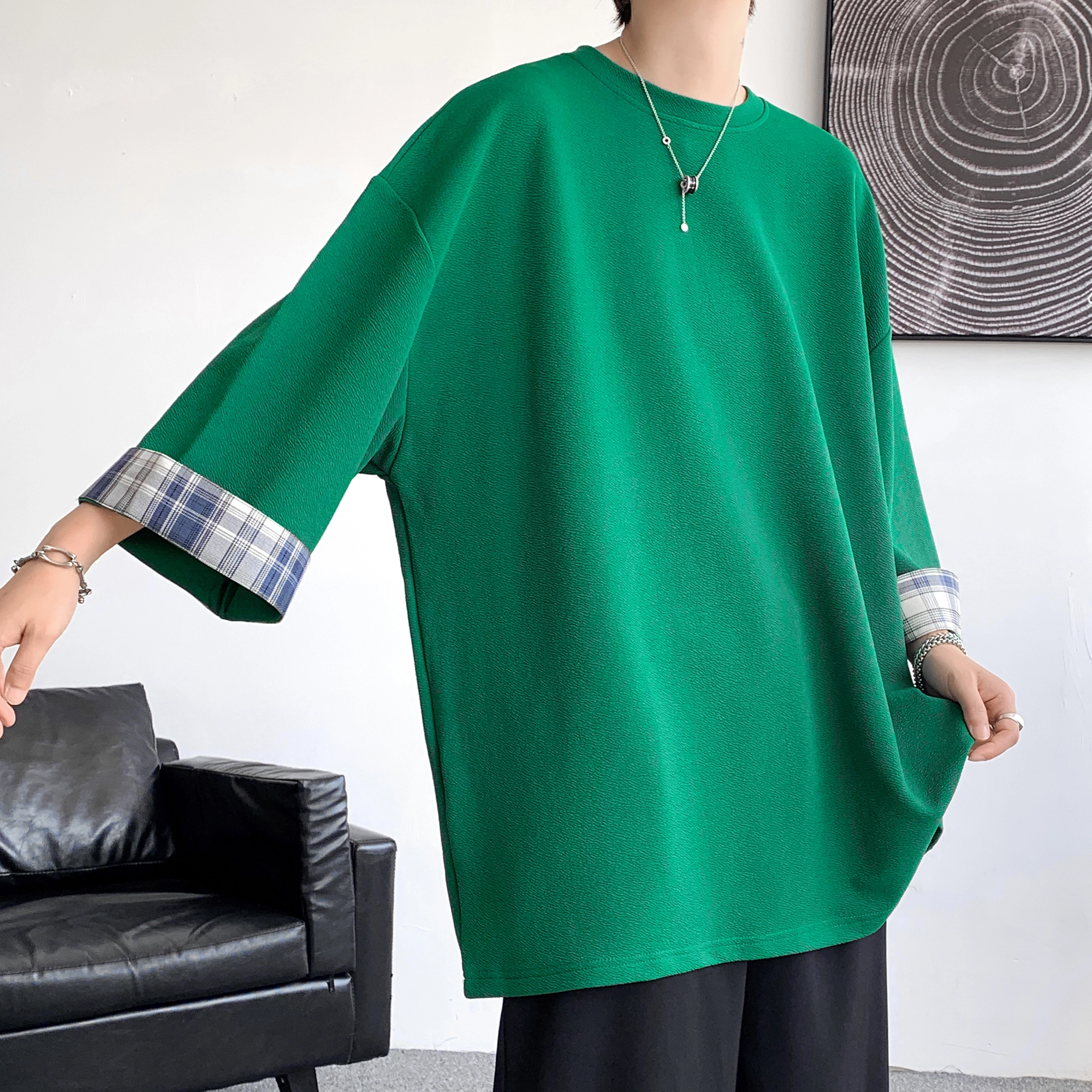 URBAN AUTHENTIC T