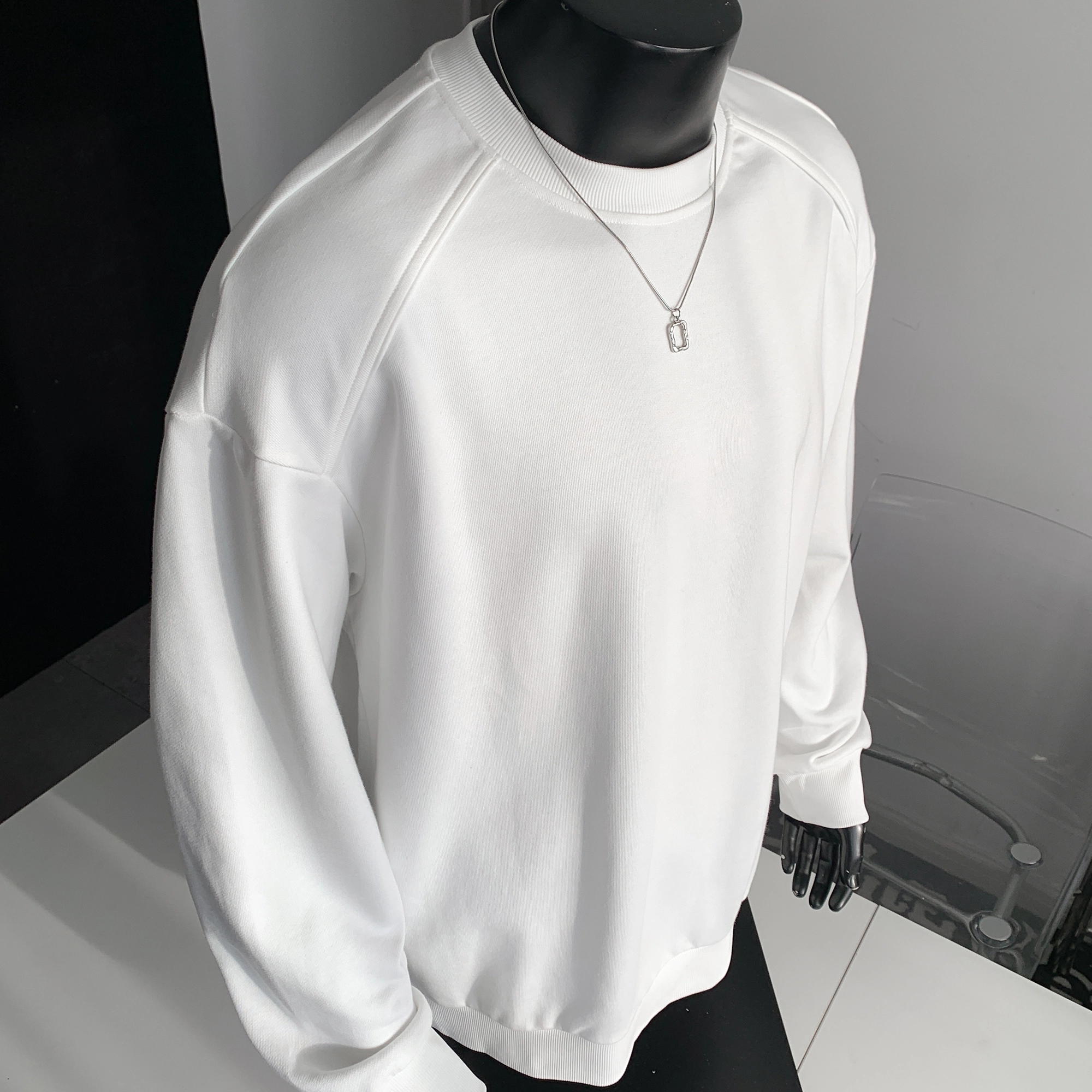 URBAN AUTHENTIC T