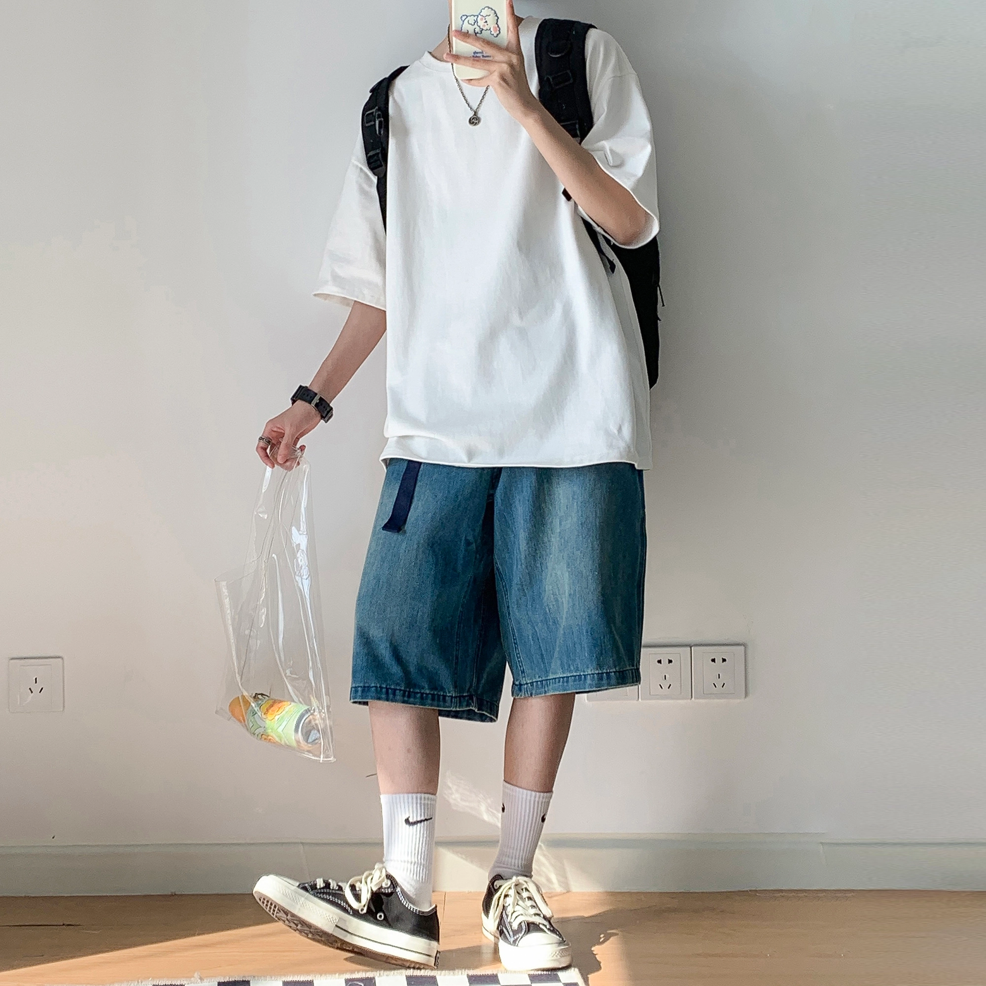 URBAN AUTHENTIC T