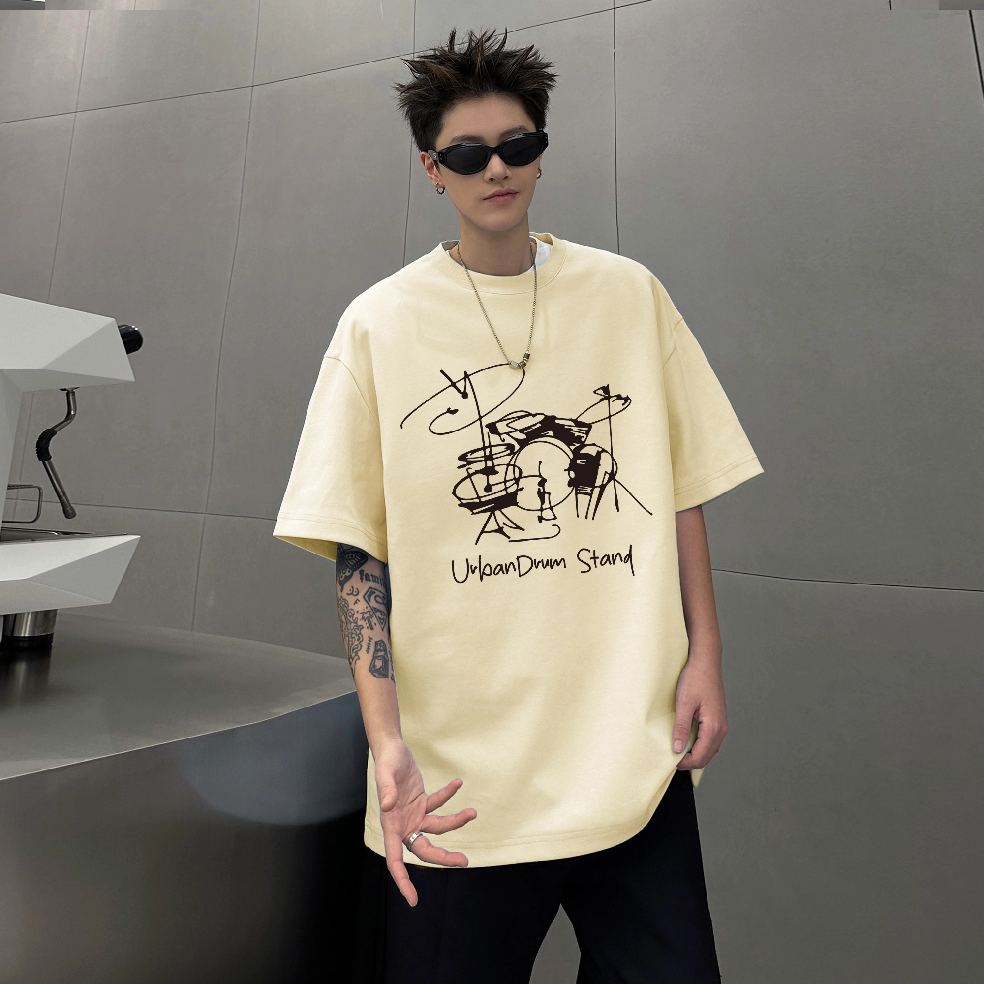 URBAN AUTHENTIC T