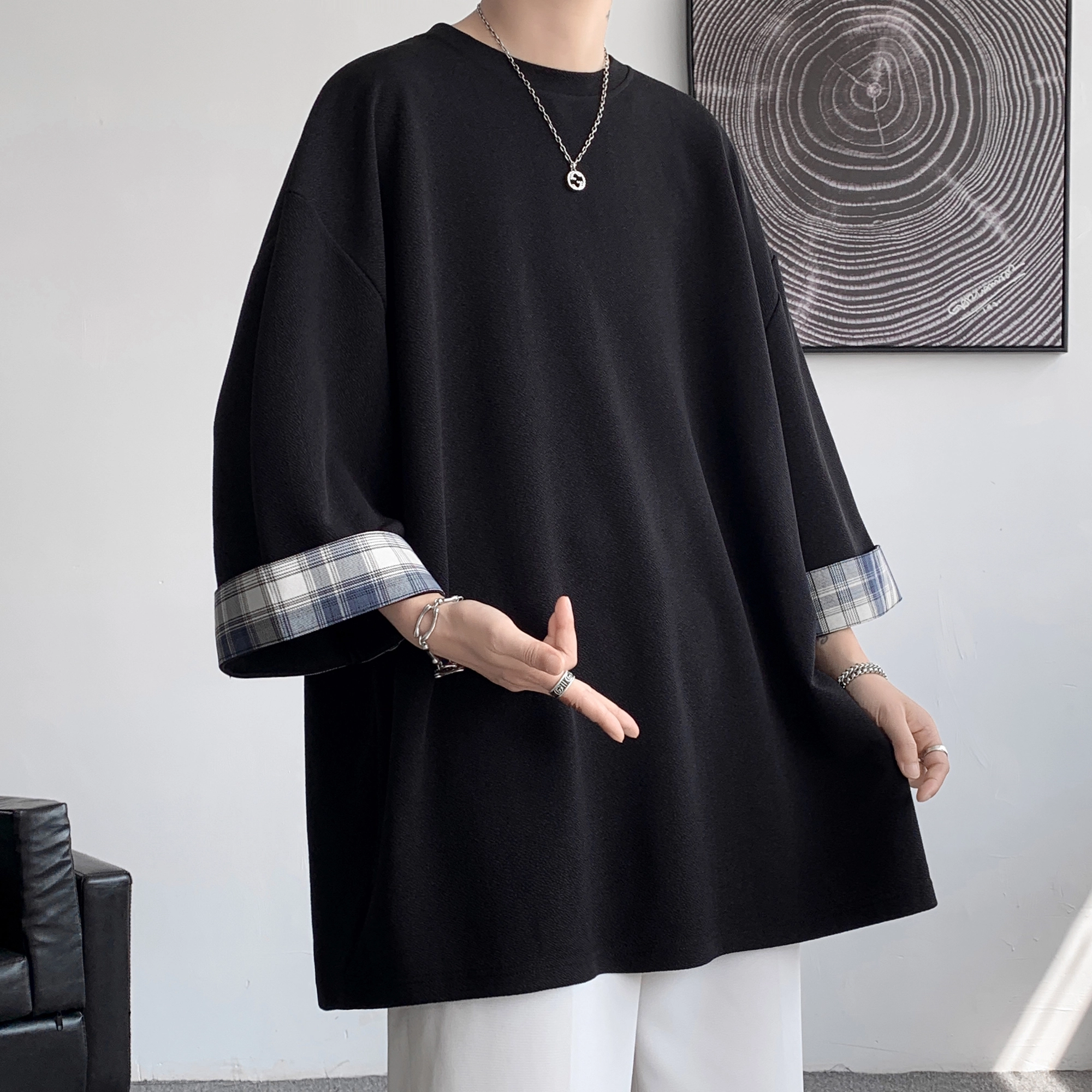 URBAN AUTHENTIC T
