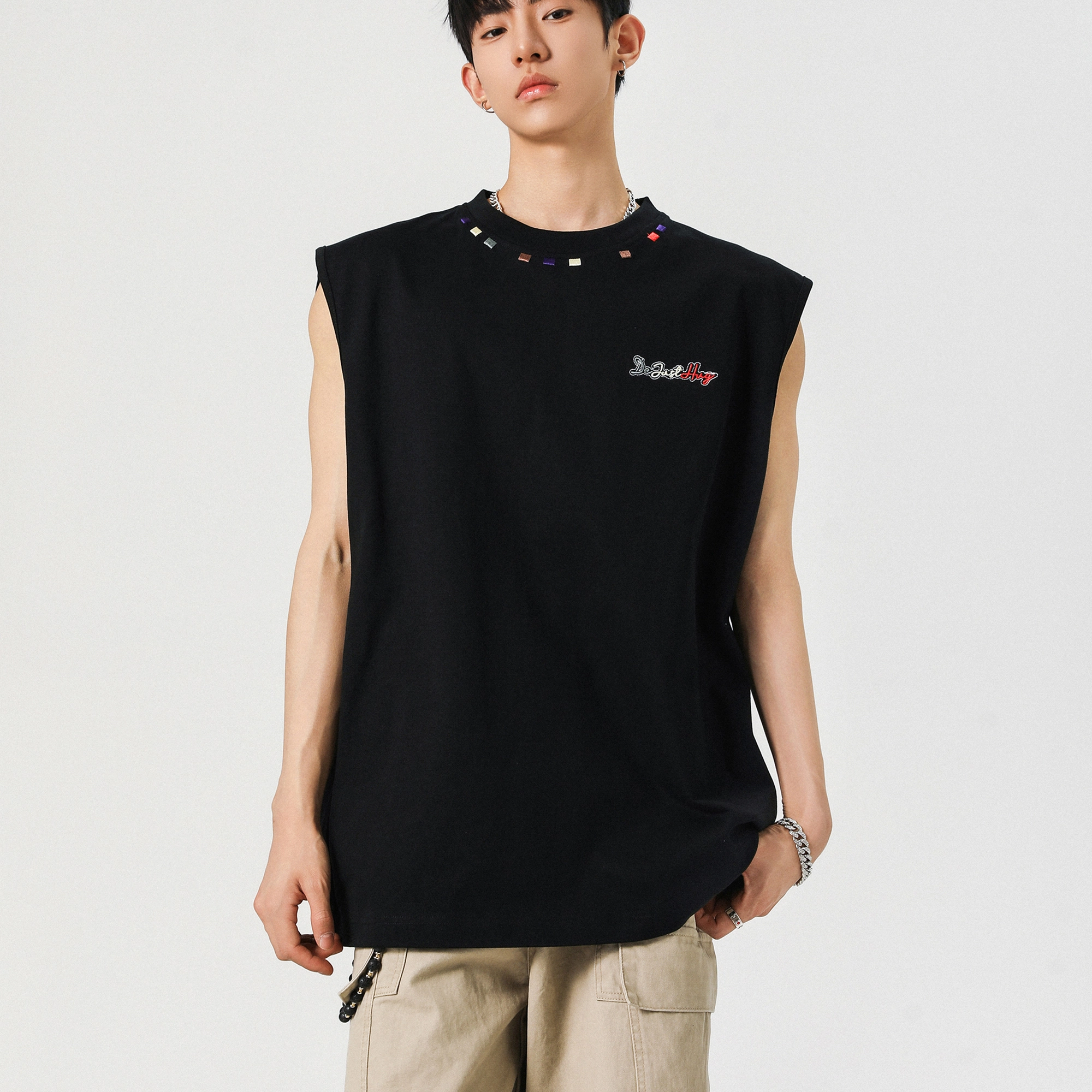 URBAN AUTHENTIC T