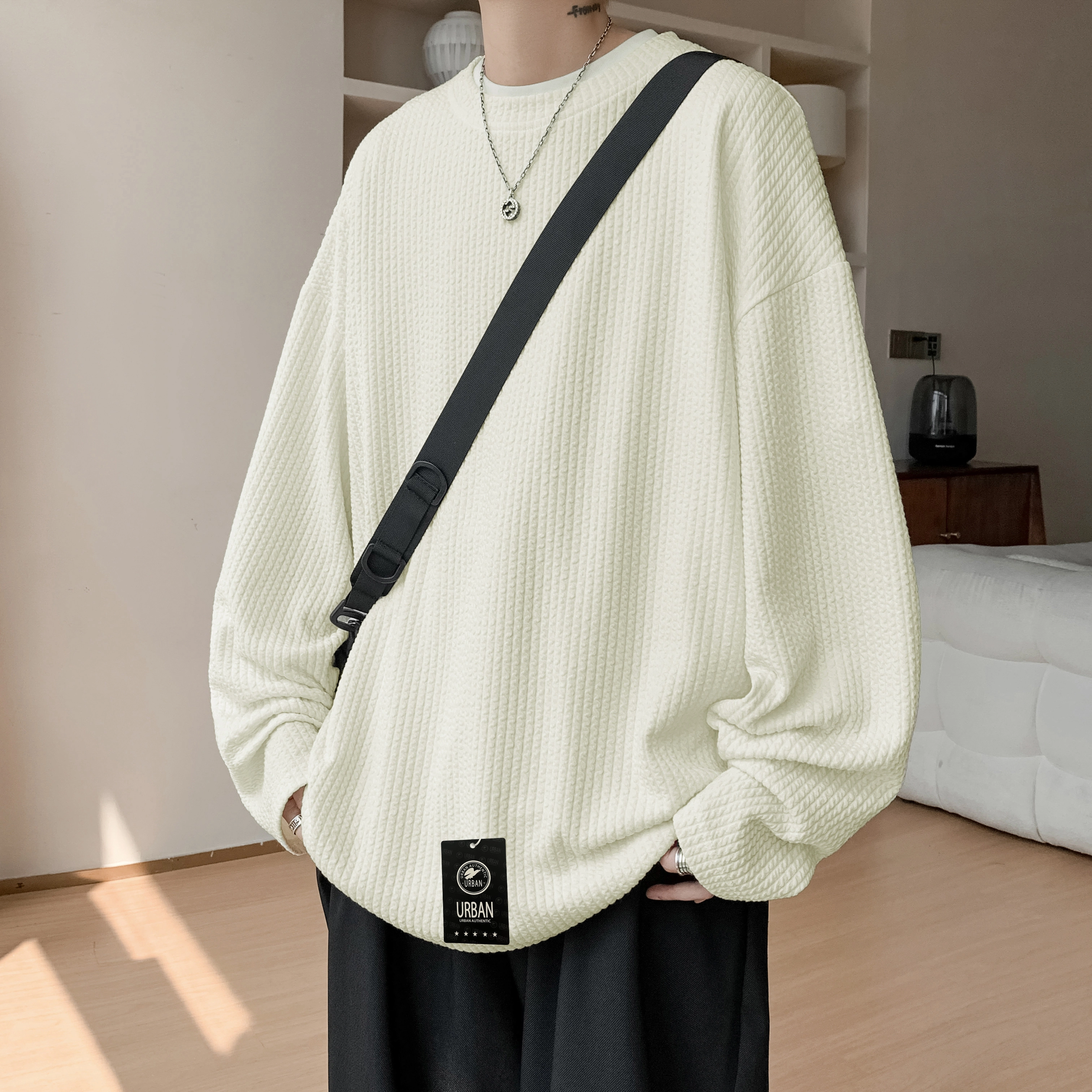 URBAN AUTHENTIC T
