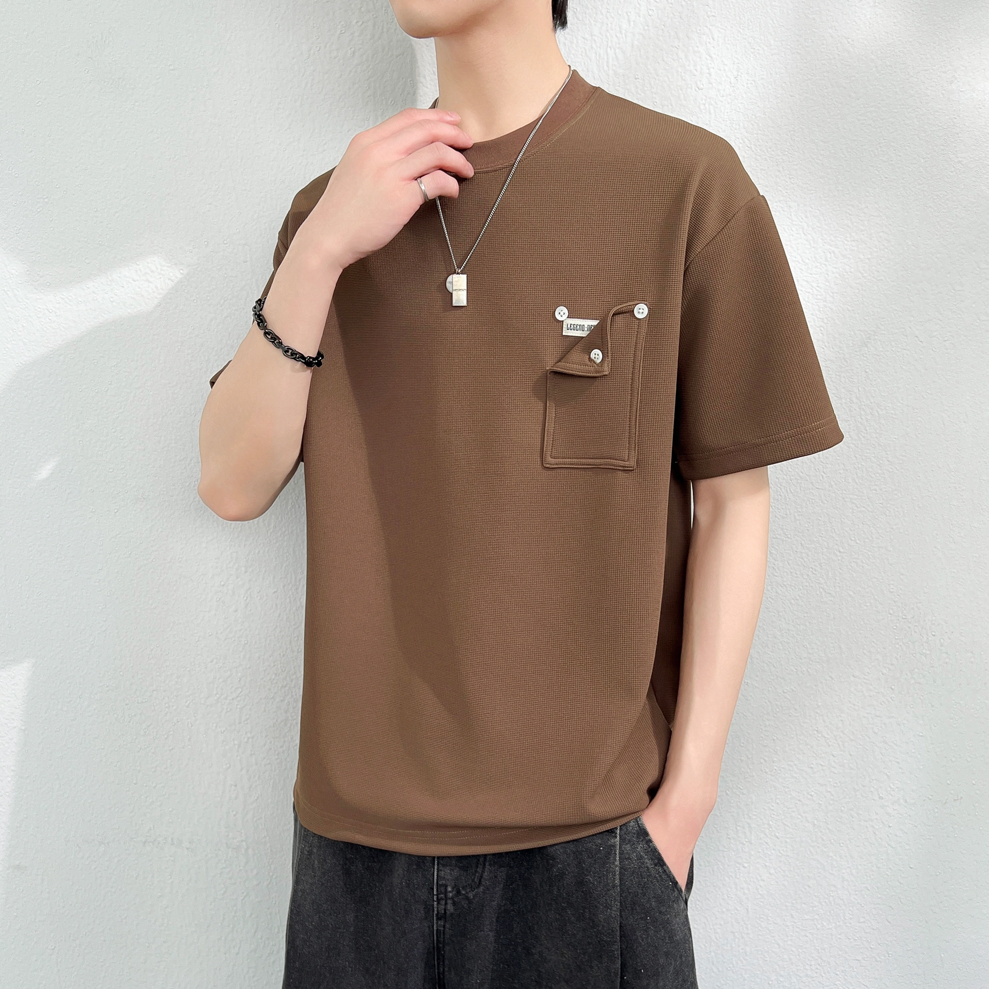 URBAN AUTHENTIC T