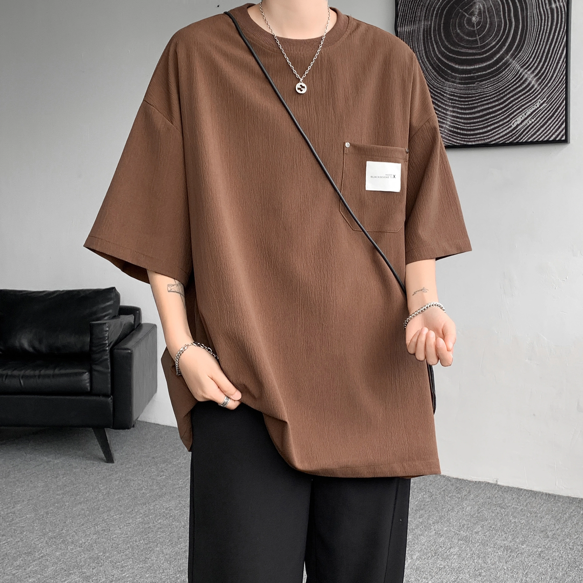 URBAN AUTHENTIC T