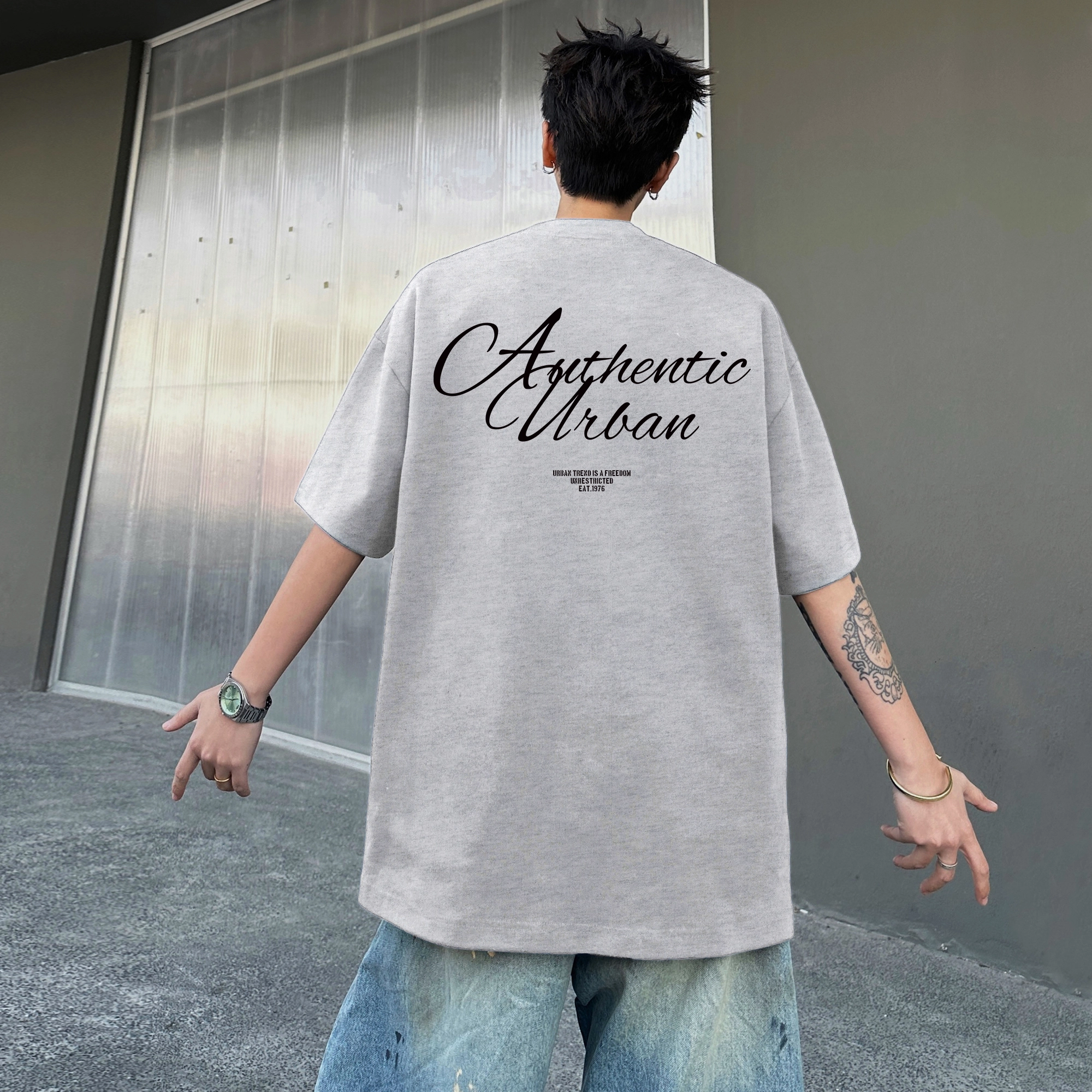 URBAN AUTHENTIC logoT