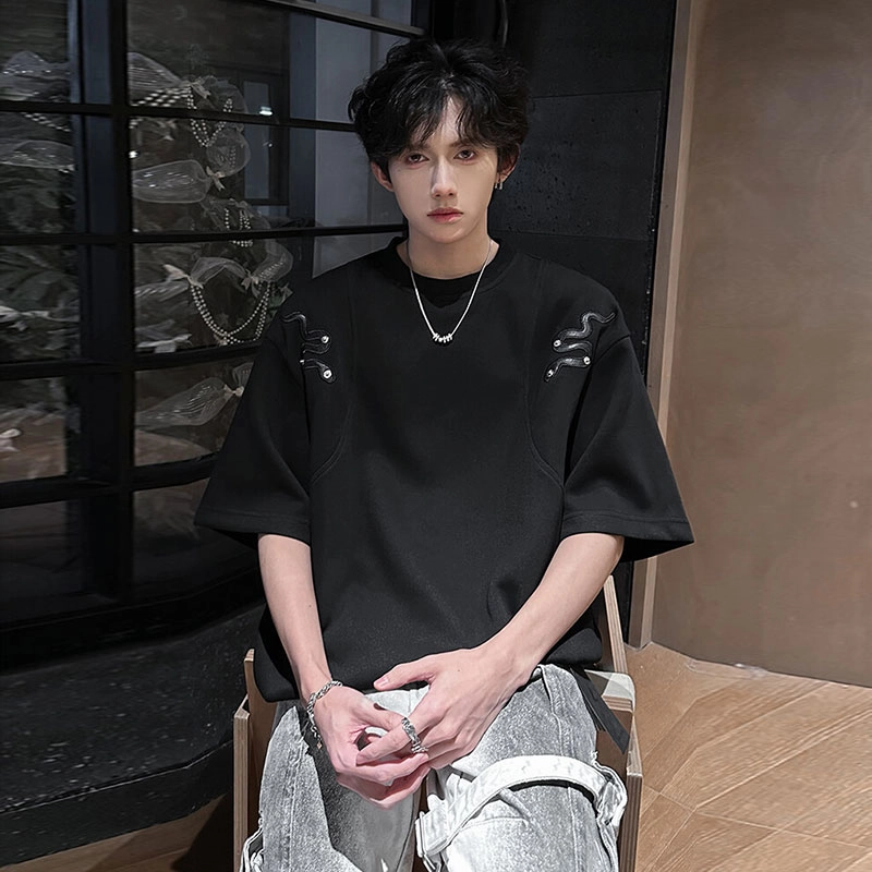 URBAN AUTHENTIC T