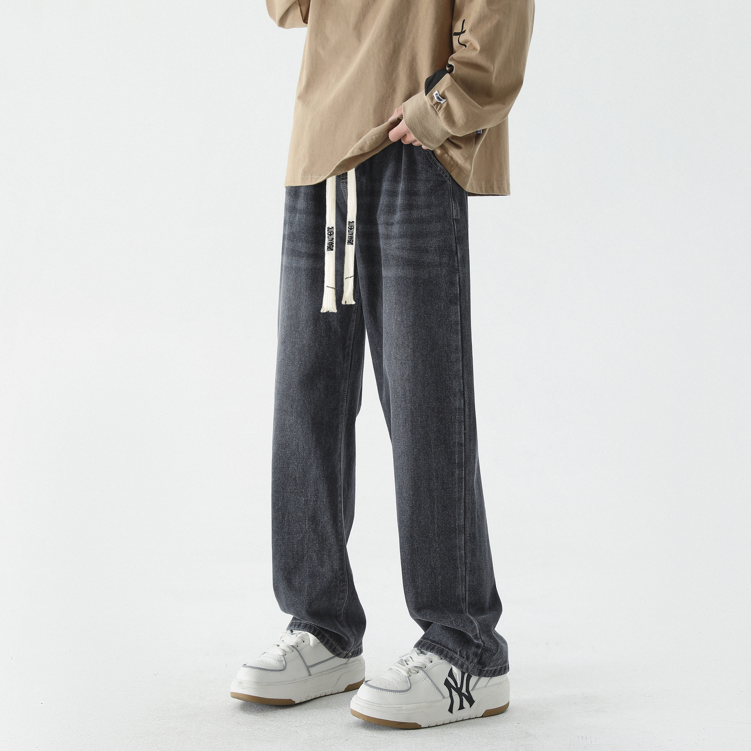 URBAN AUTHENTIC logo