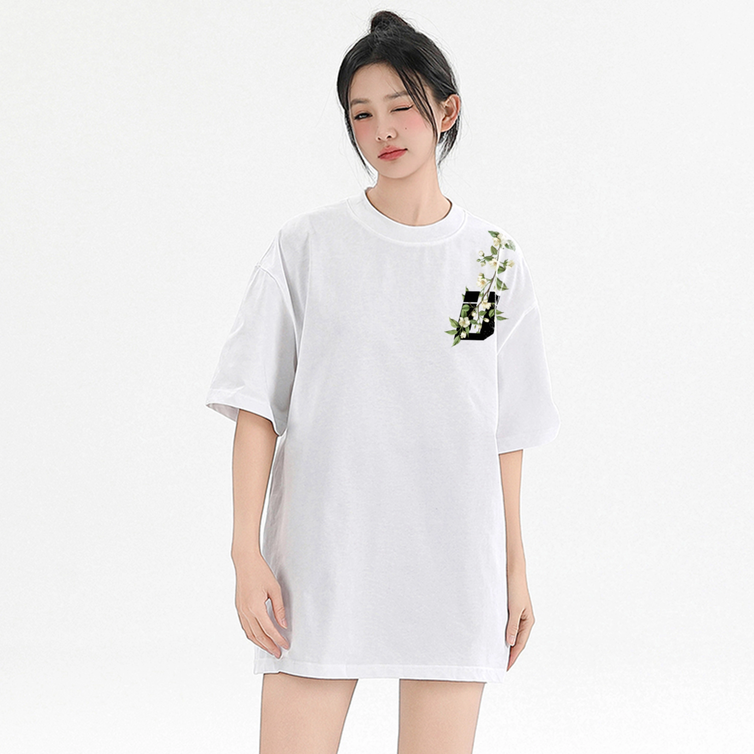 URBAN AUTHENTIC LogoT