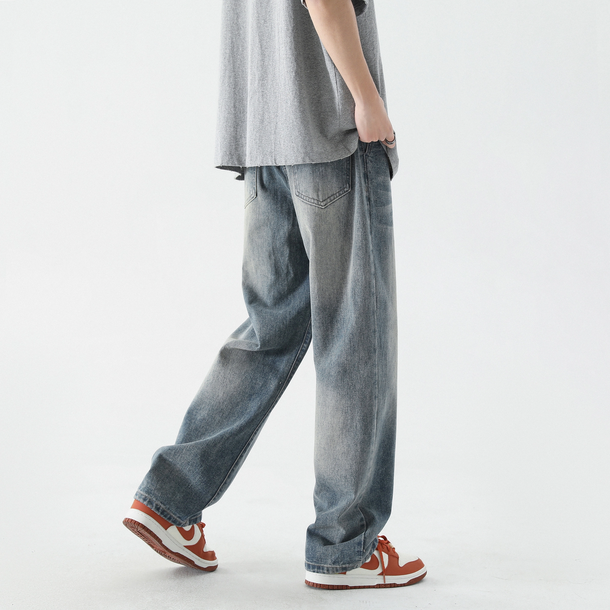 URBAN AUTHENTIC logo