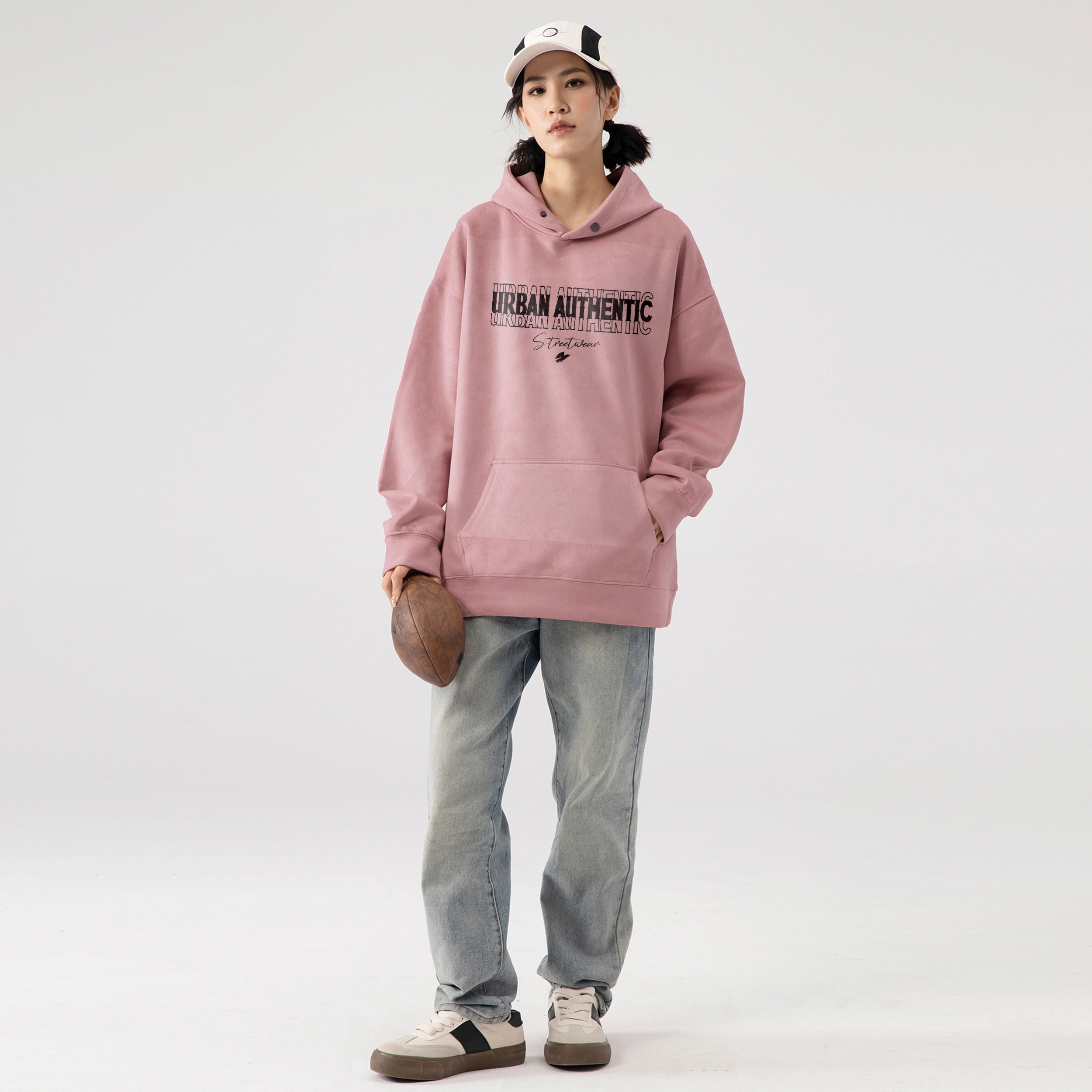 URBAN AUTHENTIC logo