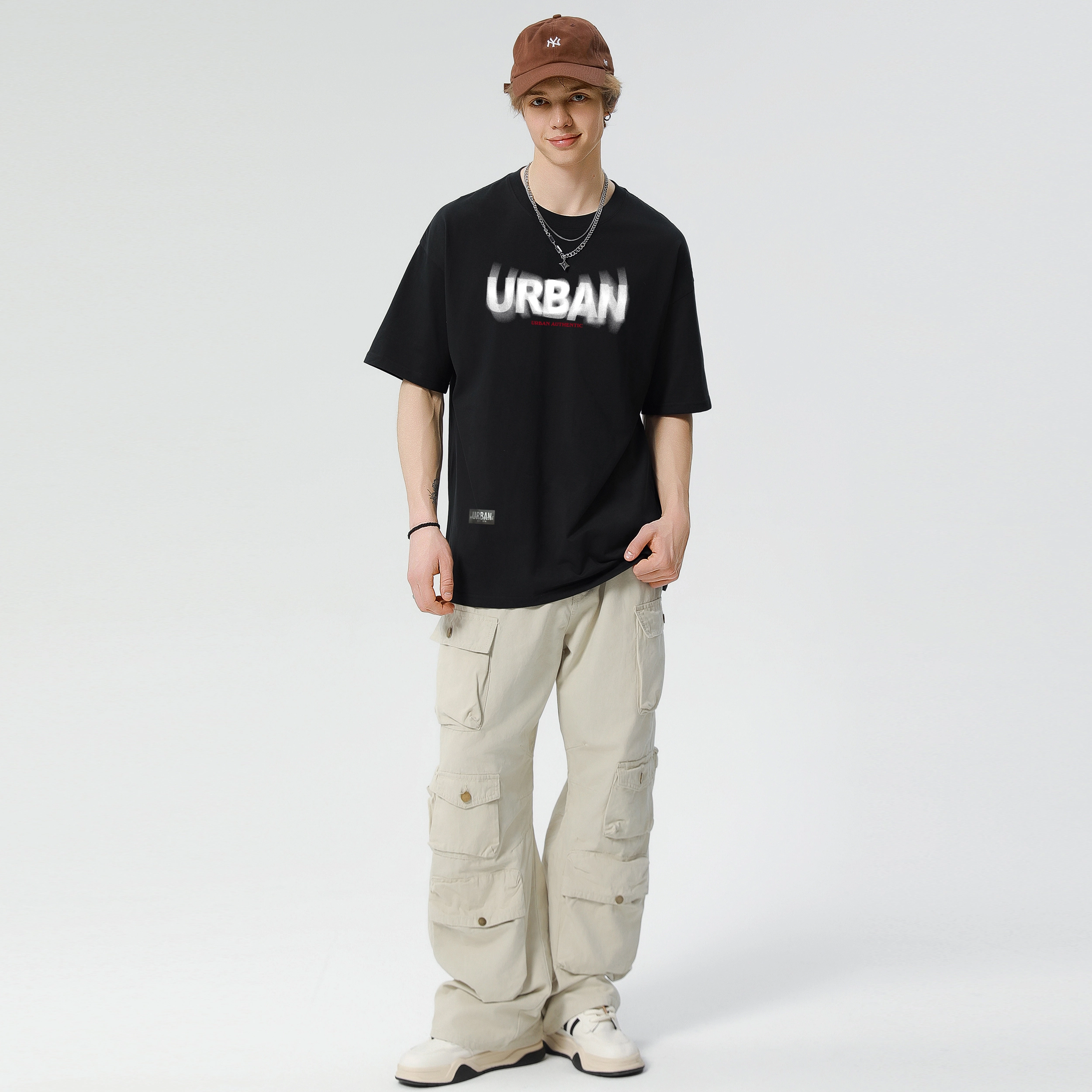 URBAN AUTHENTIC LOGOT
