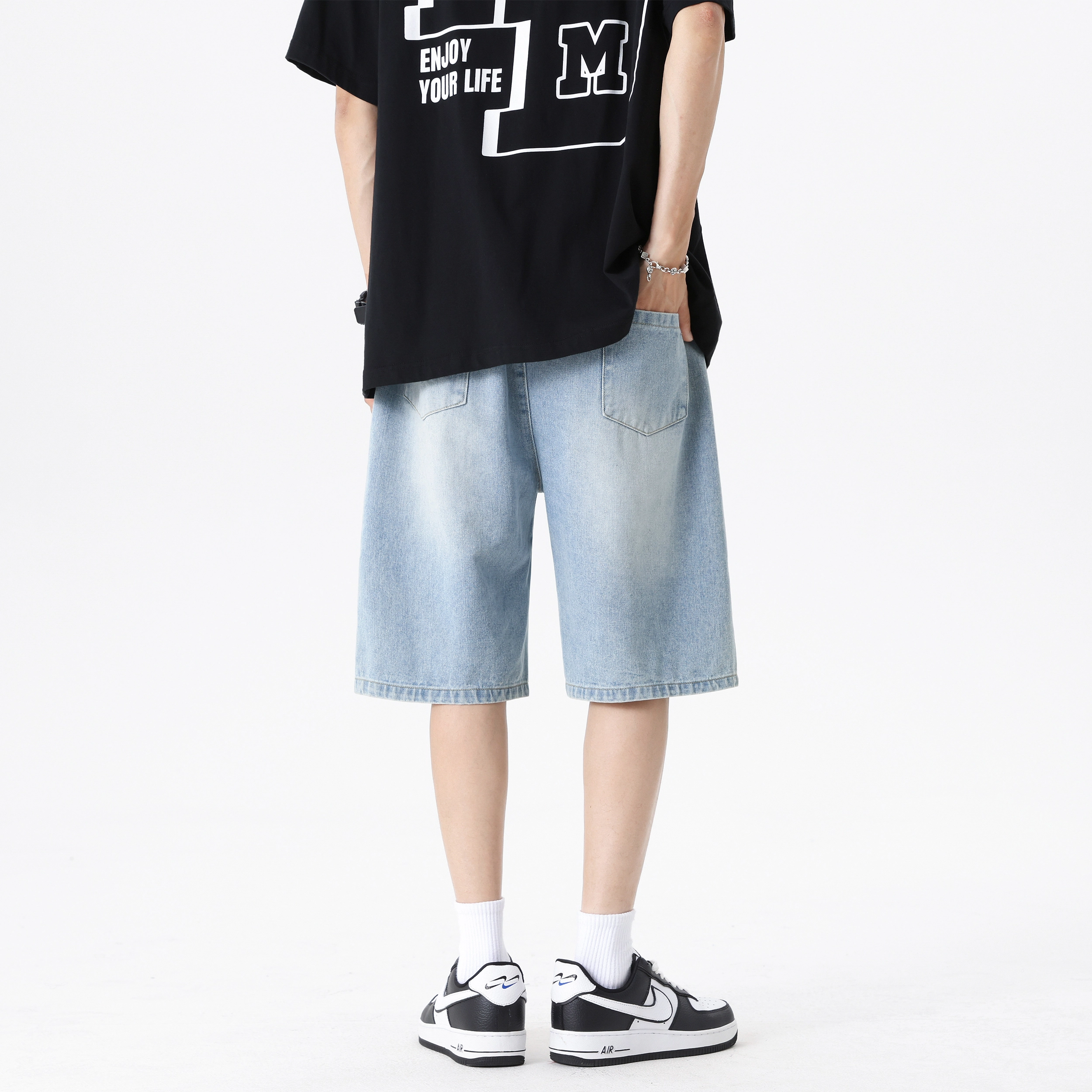 URBAN AUTHENTIC