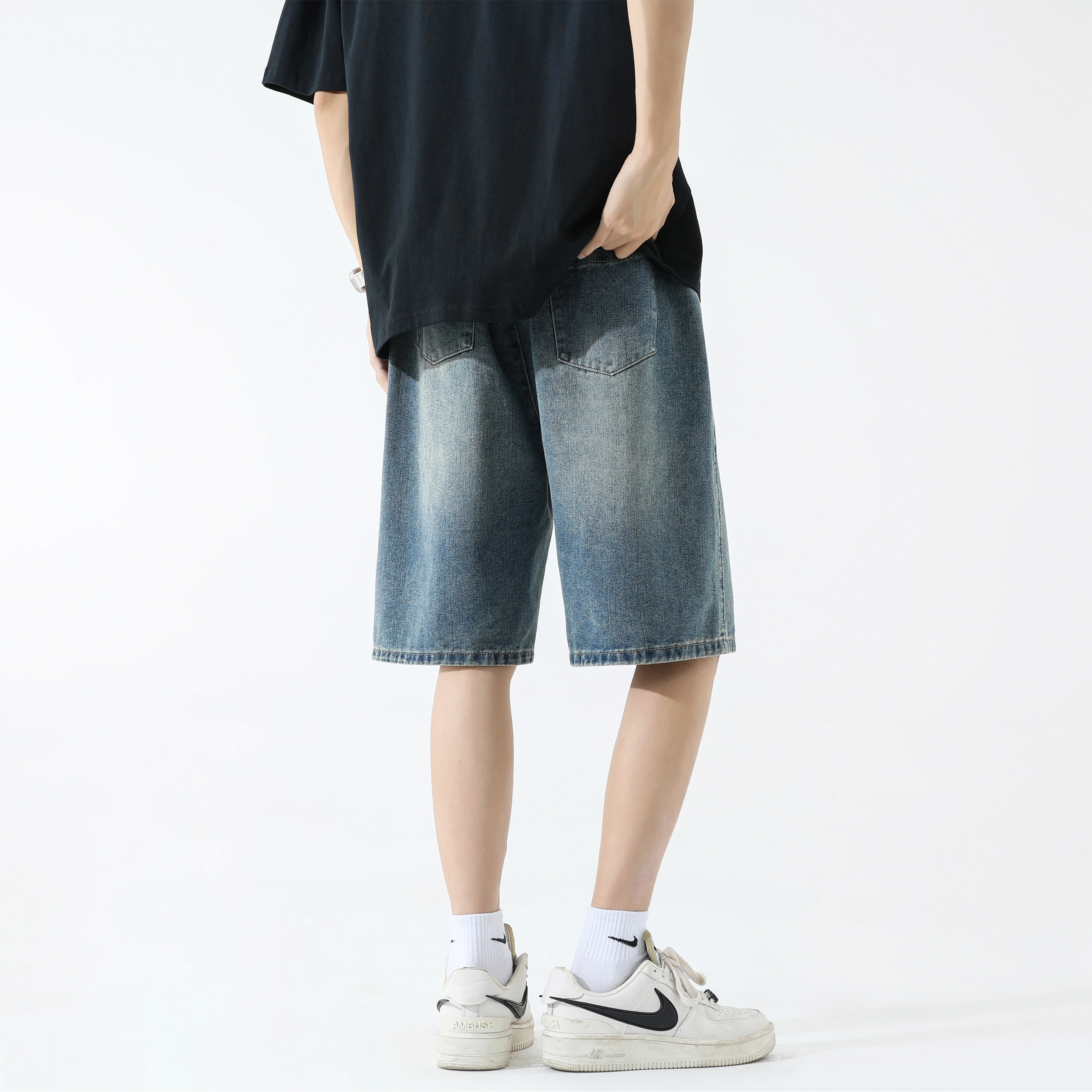 URBAN AUTHENTIC