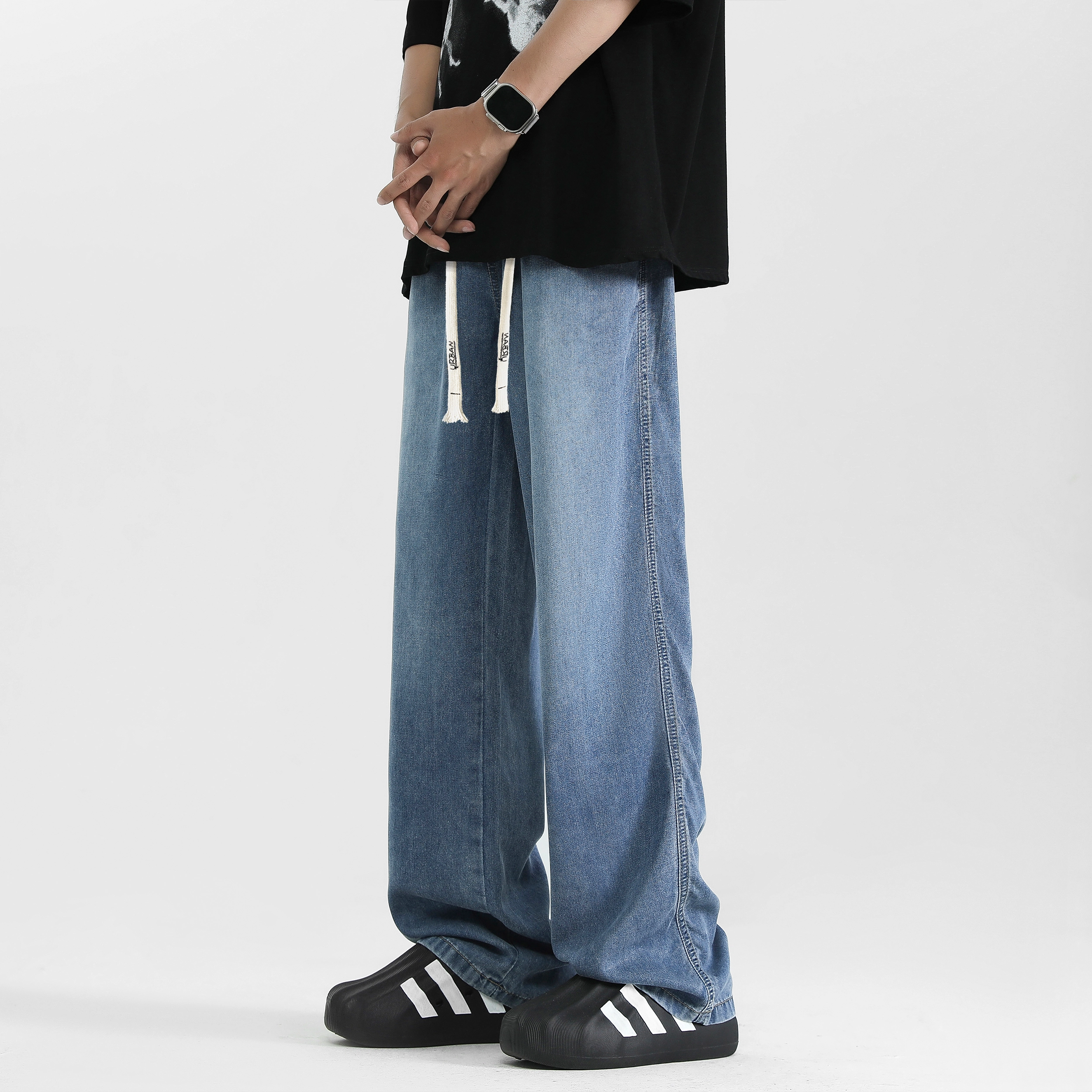 URBAN AUTHENTIC logo
