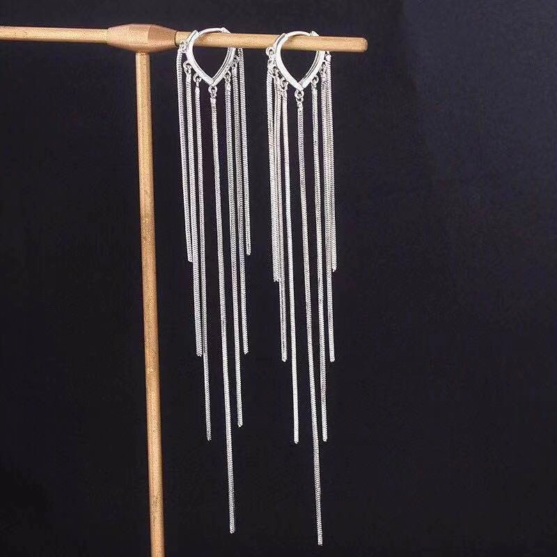 990