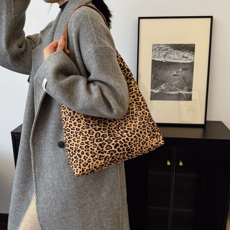 BLAKE FLEETO Tote